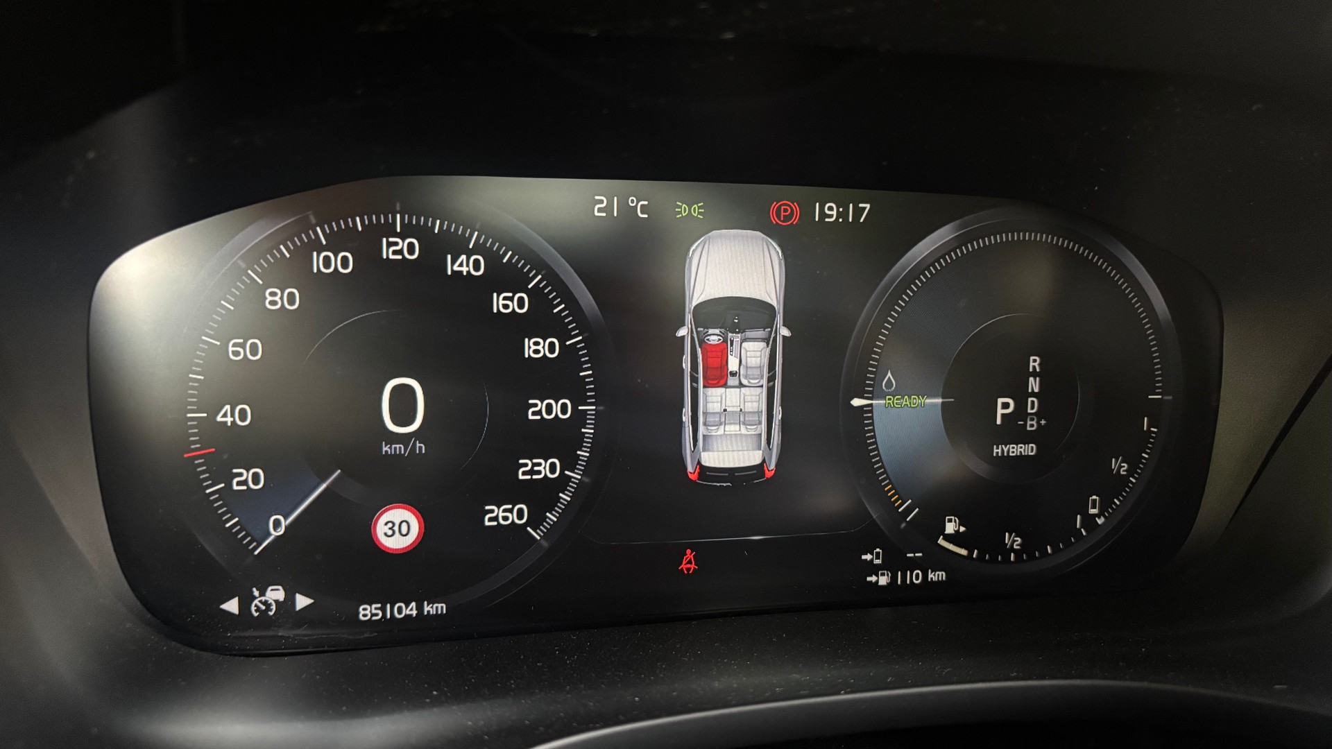 VOLVO XC60 2.0 T8 eAWD-image-7