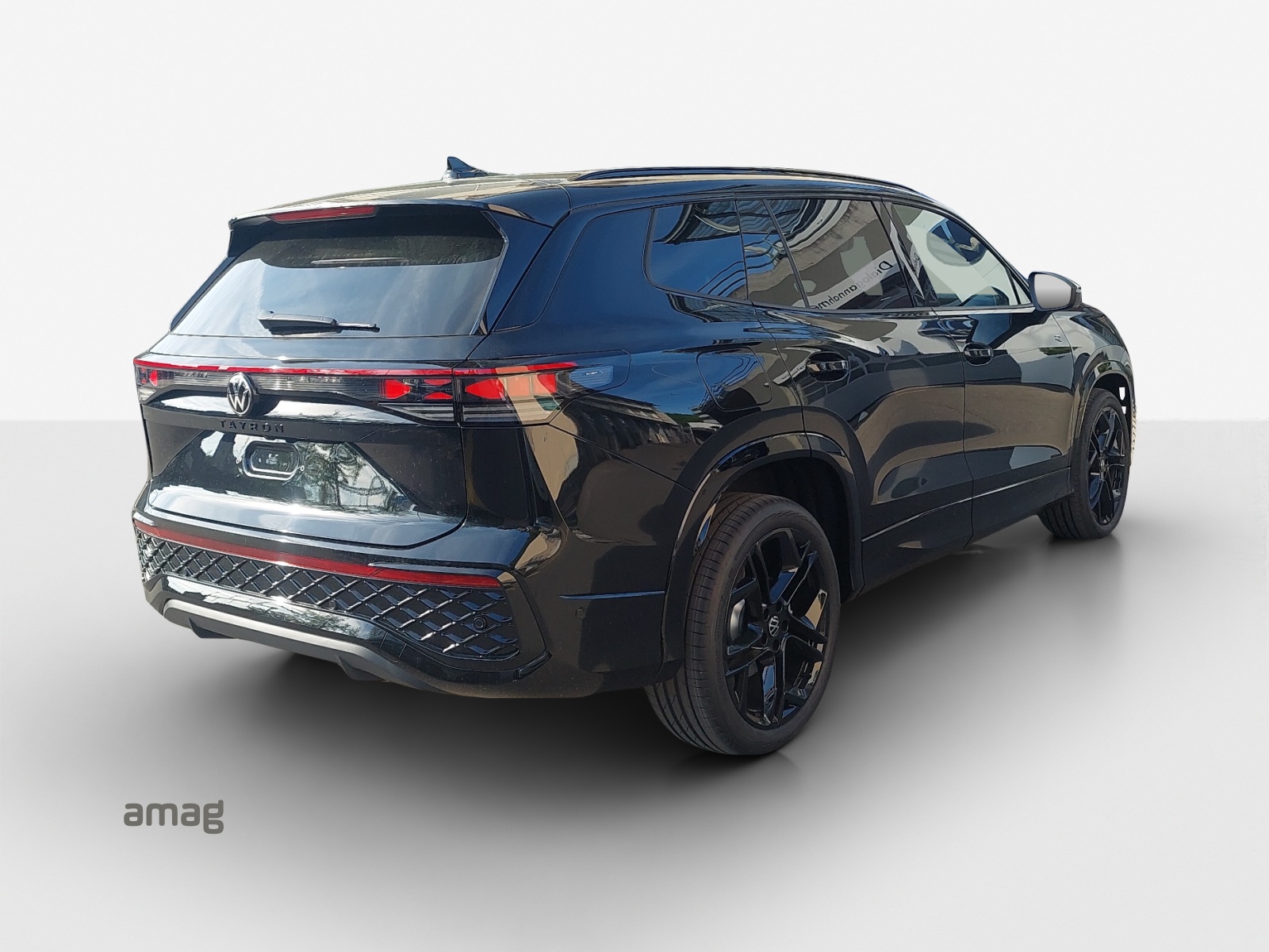 VW Tayron 2.0 TSI R-Line DSG 4Motion-image-4