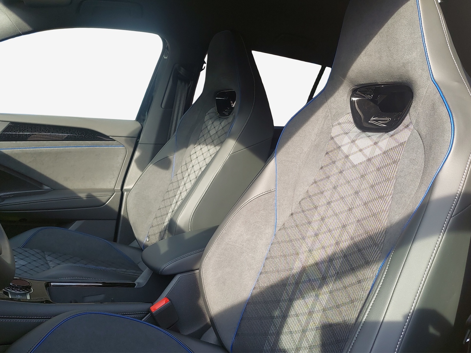 VW Tayron 2.0 TSI R-Line DSG 4Motion-image-15