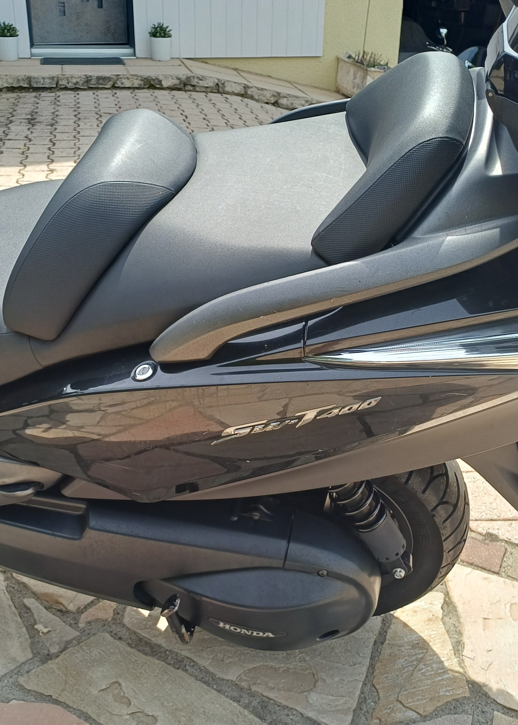 HONDA FJS 400-image-7