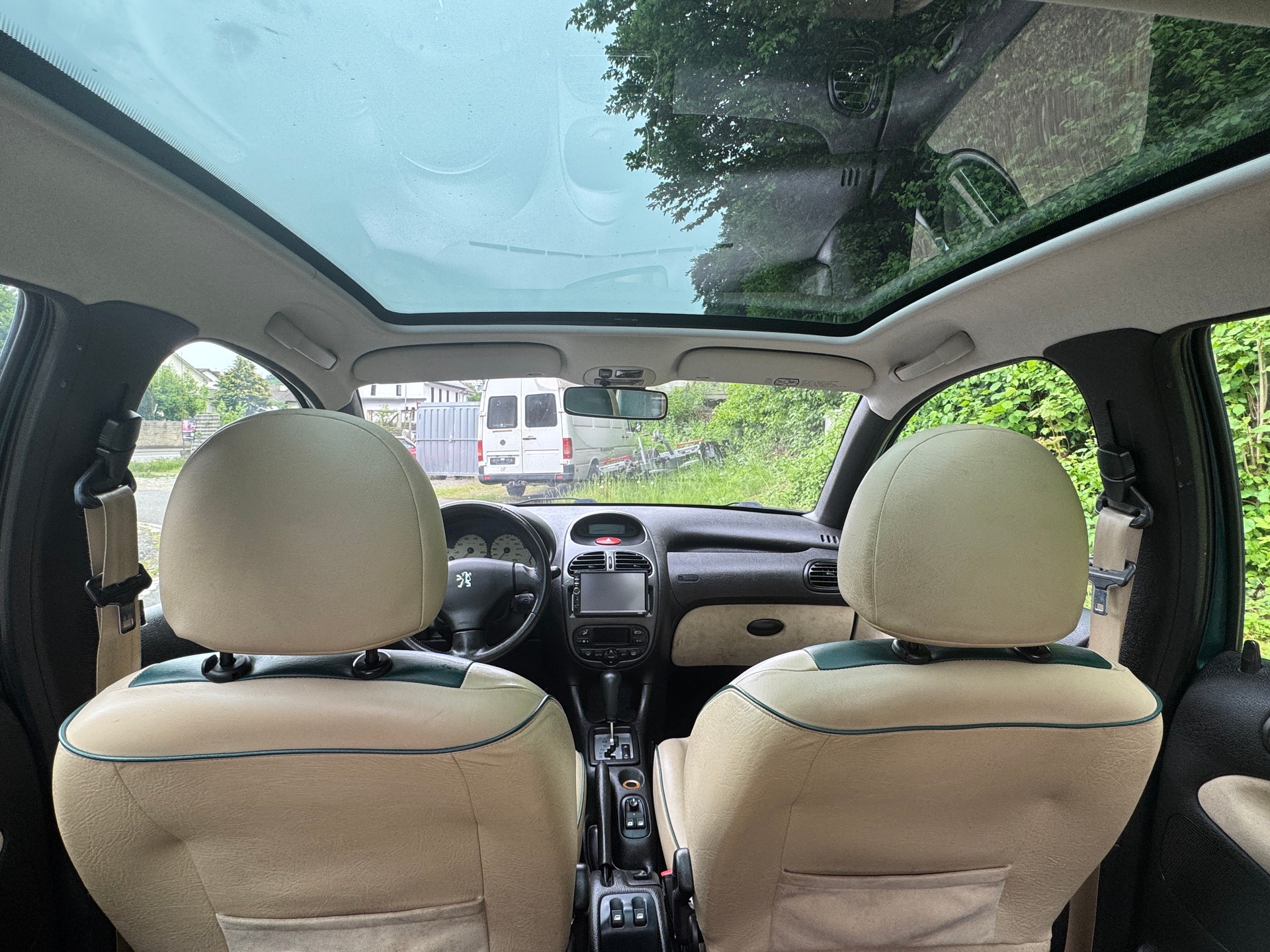 PEUGEOT 206 1.6 16V (XT) Premium-image-7