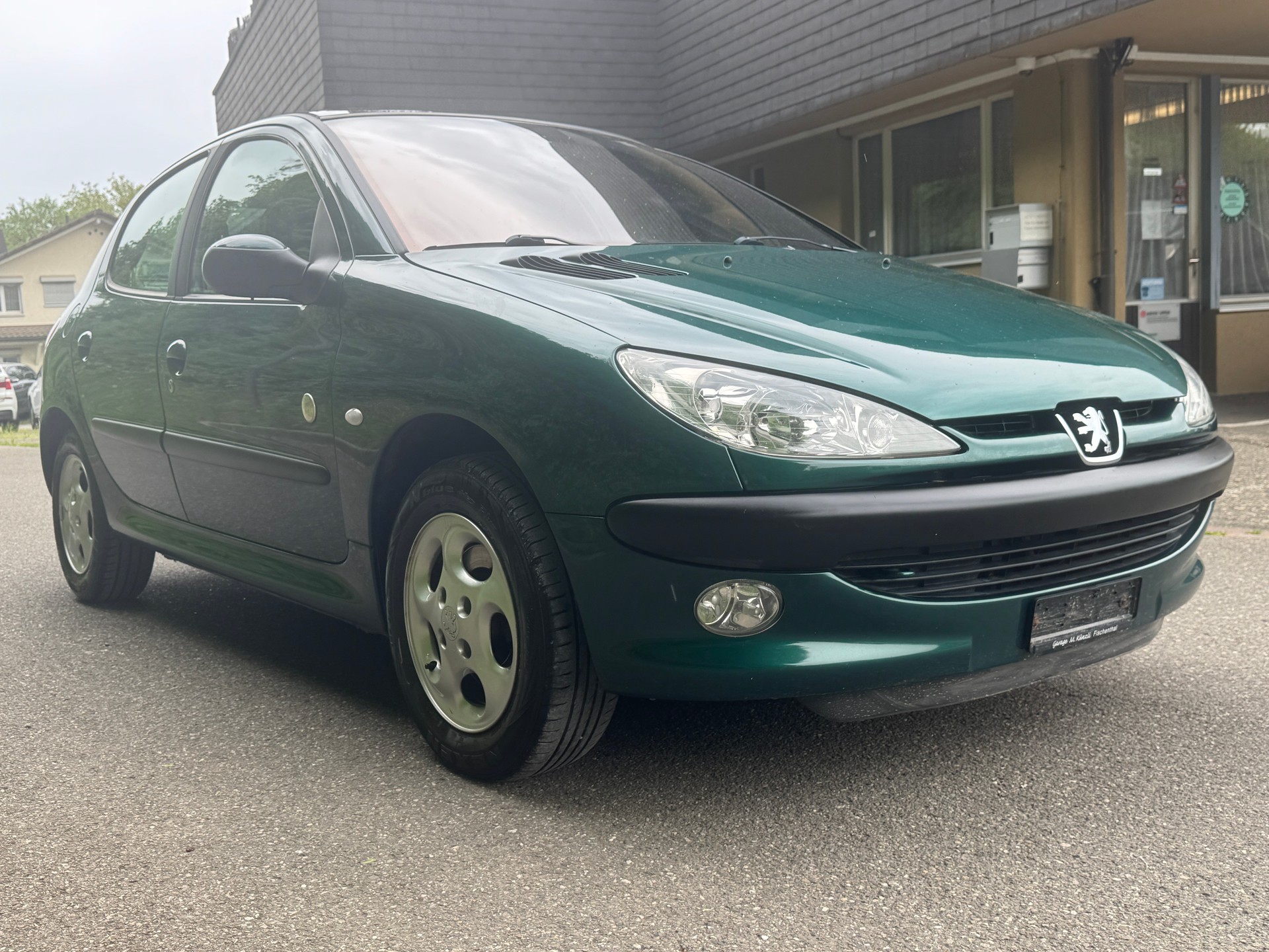 PEUGEOT 206 1.6 16V (XT) Premium-image-0