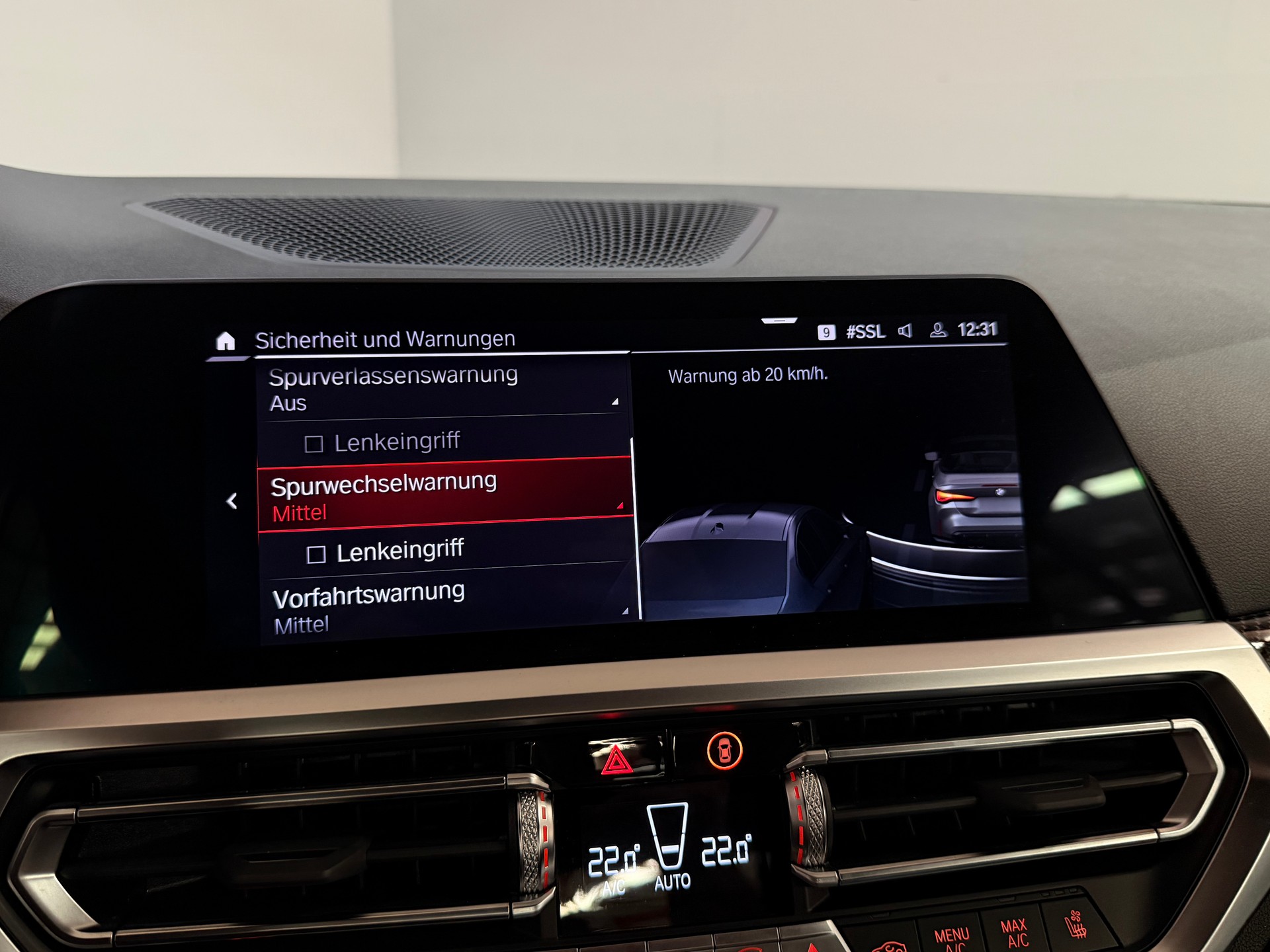 BMW M4 Cabrio Competition M xDrive-image-30