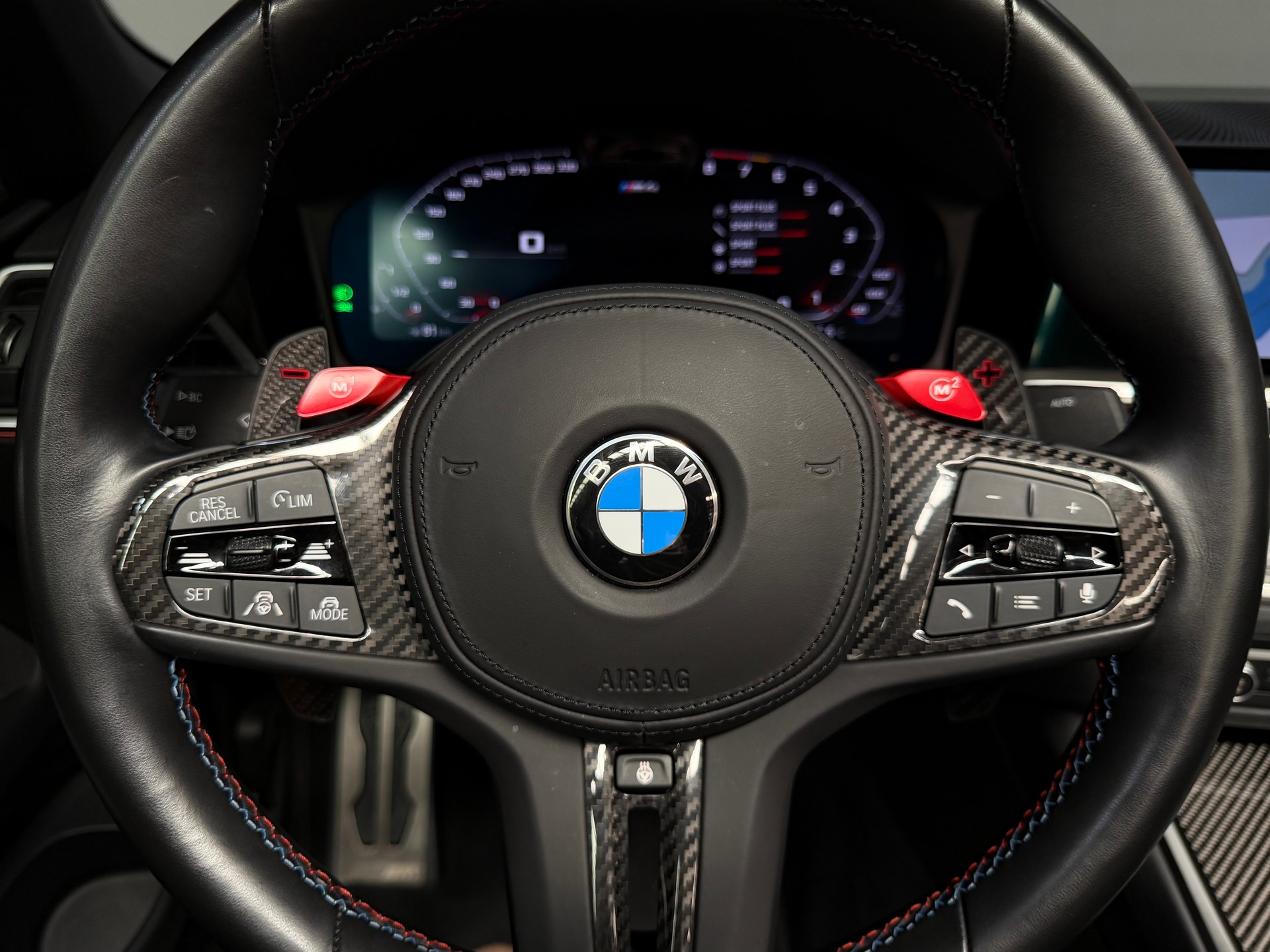 BMW M4 Cabrio Competition M xDrive-image-24