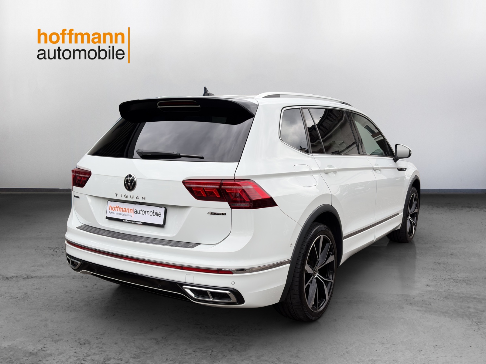 VW Tiguan Allspace 2.0TSI R-Line 4Motion DSG-showroom-element-3