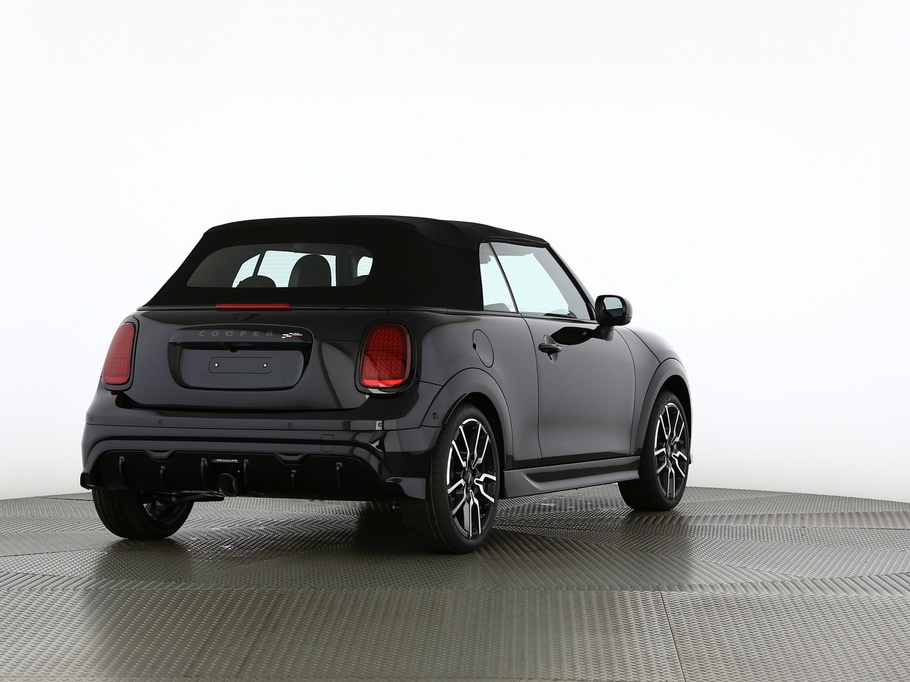 MINI Cooper SE-image-1