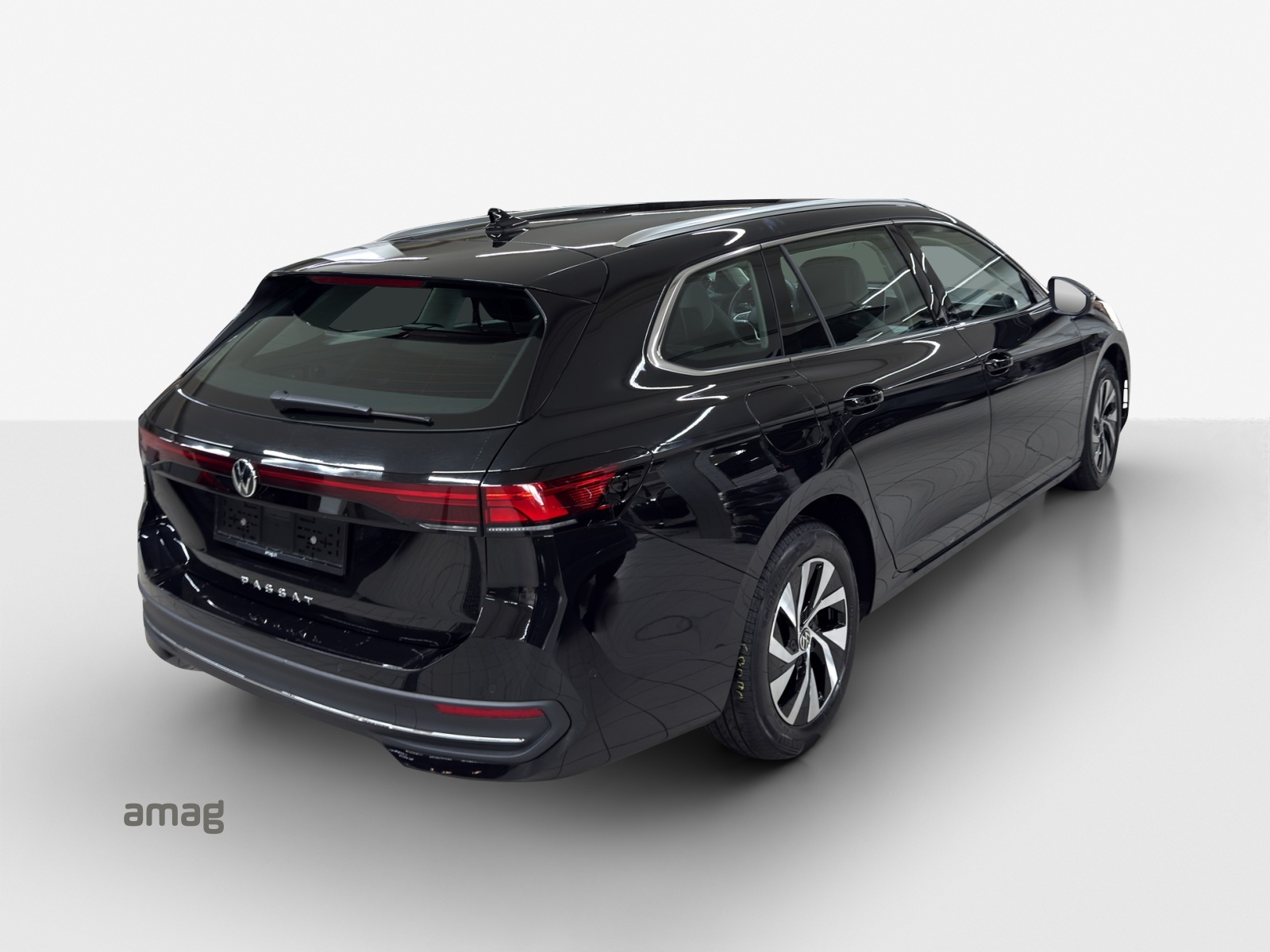 VW Passat Variant 2.0 TDI evo Business DSG-image-4