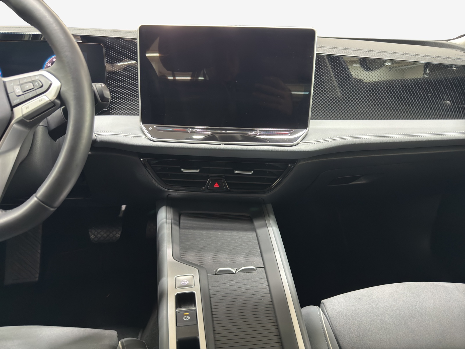 VW Passat Variant 2.0 TDI evo Business DSG-image-10
