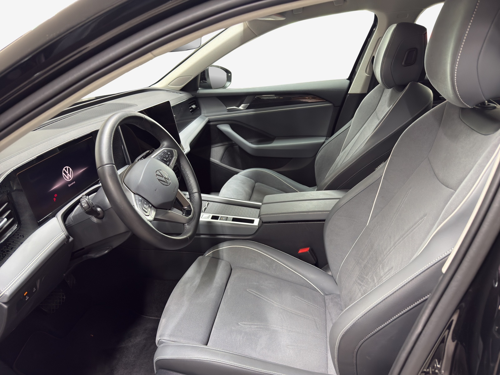 VW Passat Variant 2.0 TDI evo Business DSG-image-7