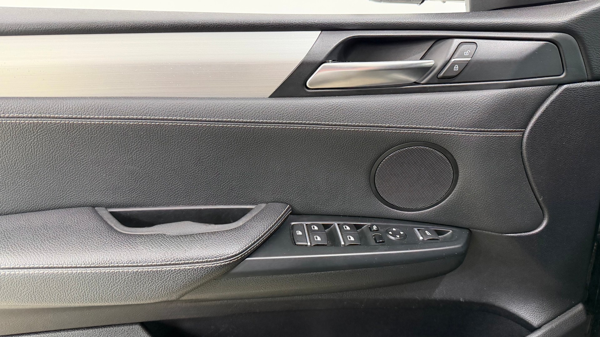 BMW X4 F26 M40i-image-6