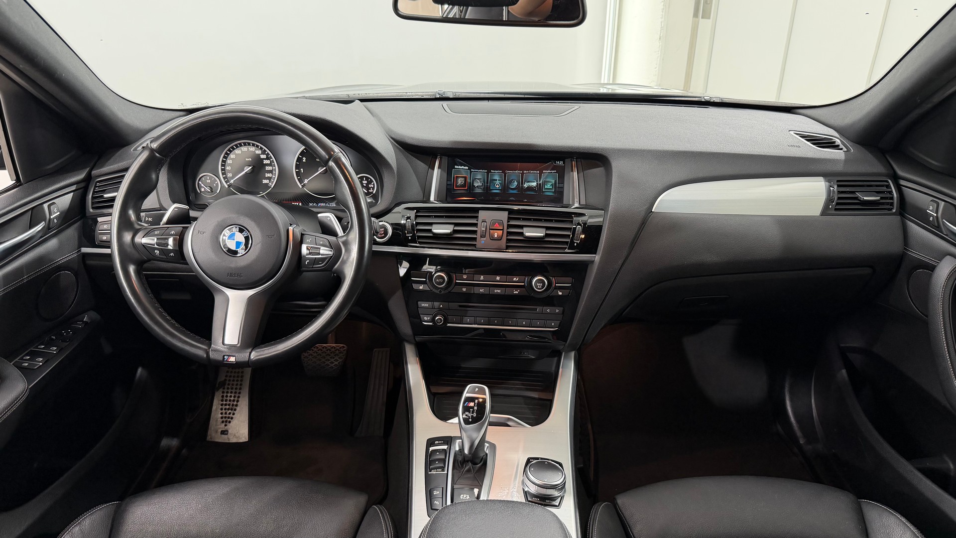 BMW X4 F26 M40i-image-4