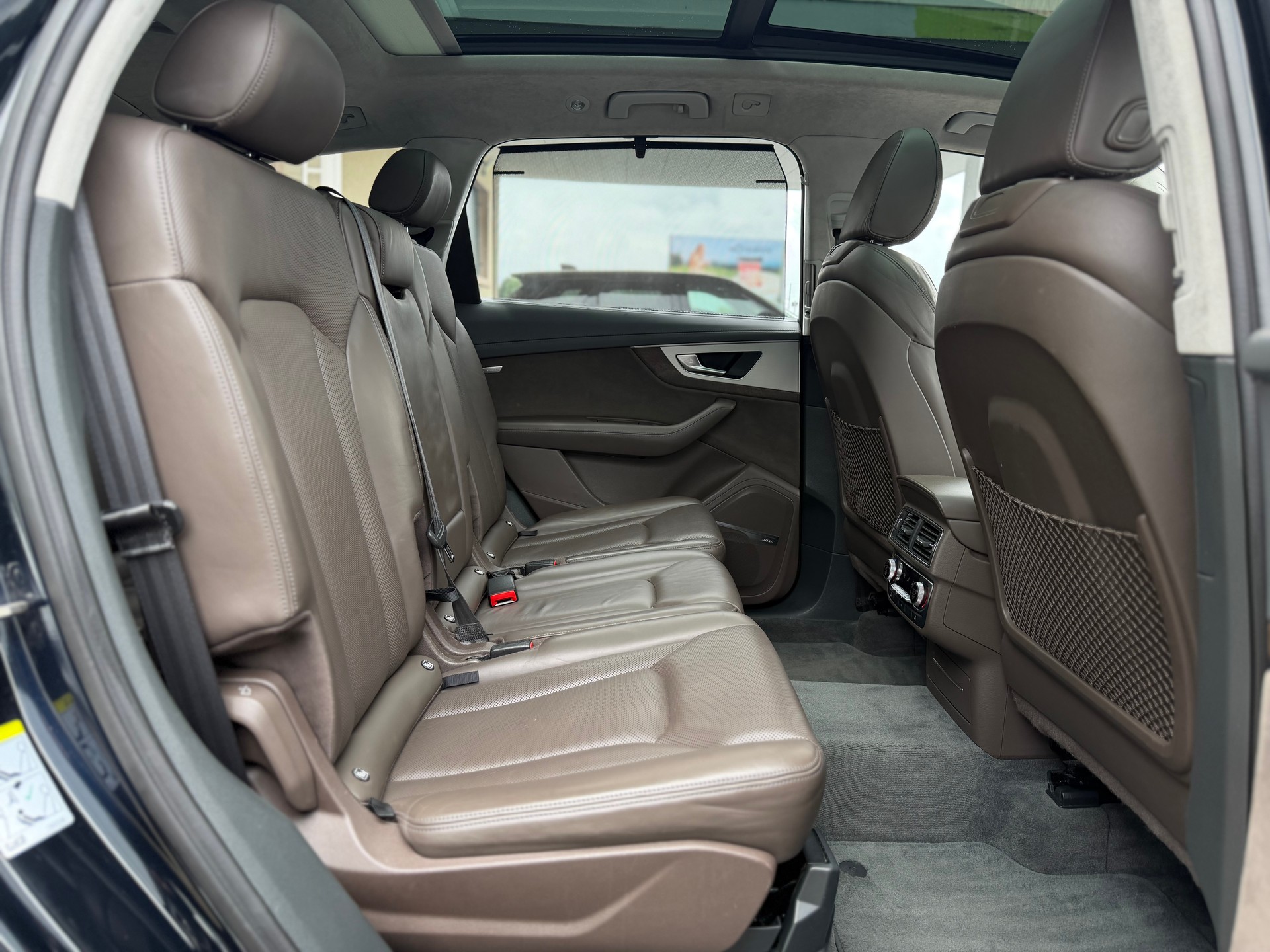 AUDI Q7 3.0 TDI quattro tiptronic S-Line AHK3.5T-image-15