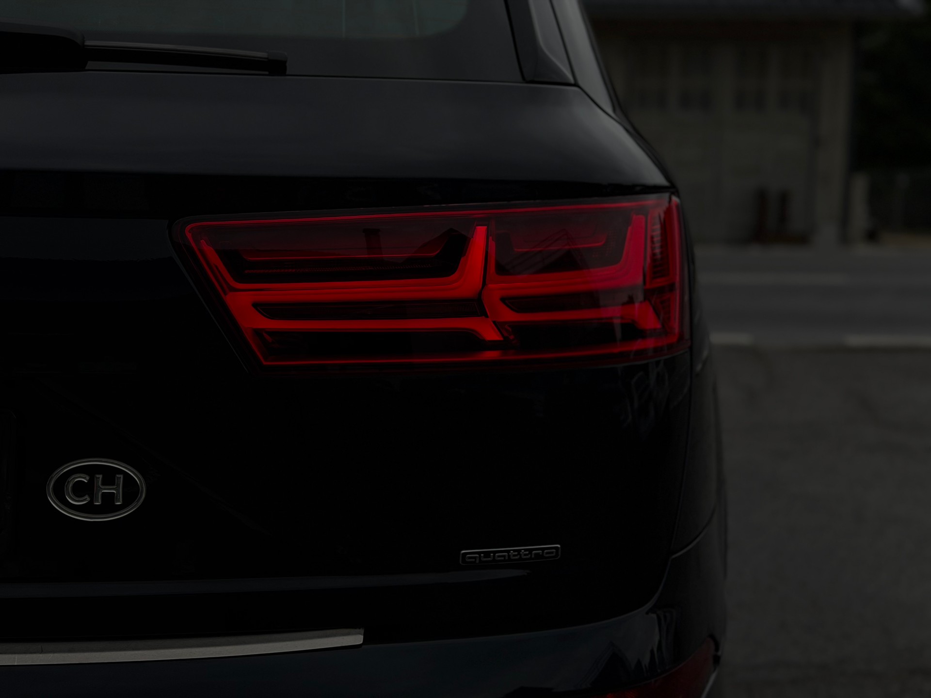 AUDI Q7 3.0 TDI quattro tiptronic S-Line AHK3.5T-image-8