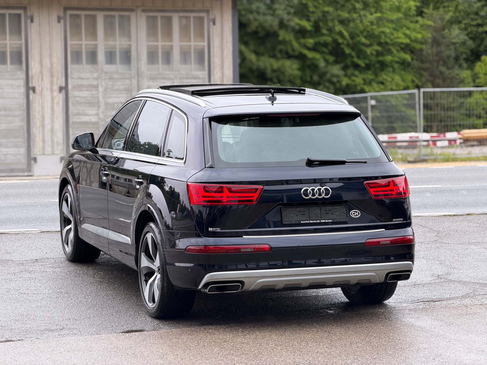 AUDI Q7 3.0 TDI quattro tiptronic S-Line AHK3.5T-image-6