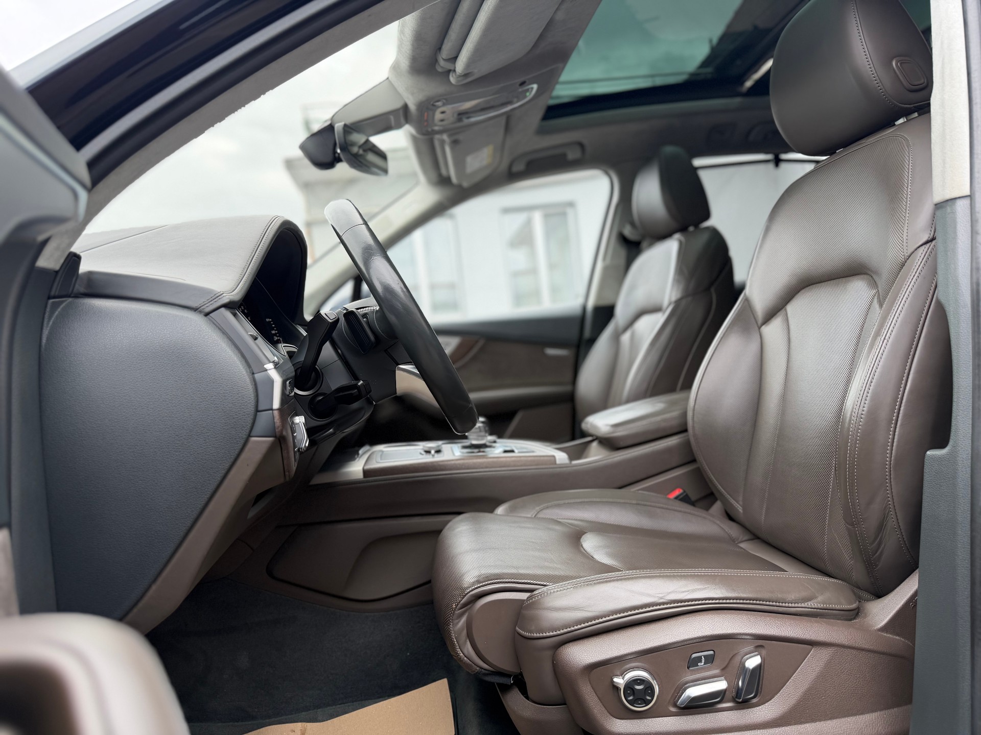 AUDI Q7 3.0 TDI quattro tiptronic S-Line AHK3.5T-image-10
