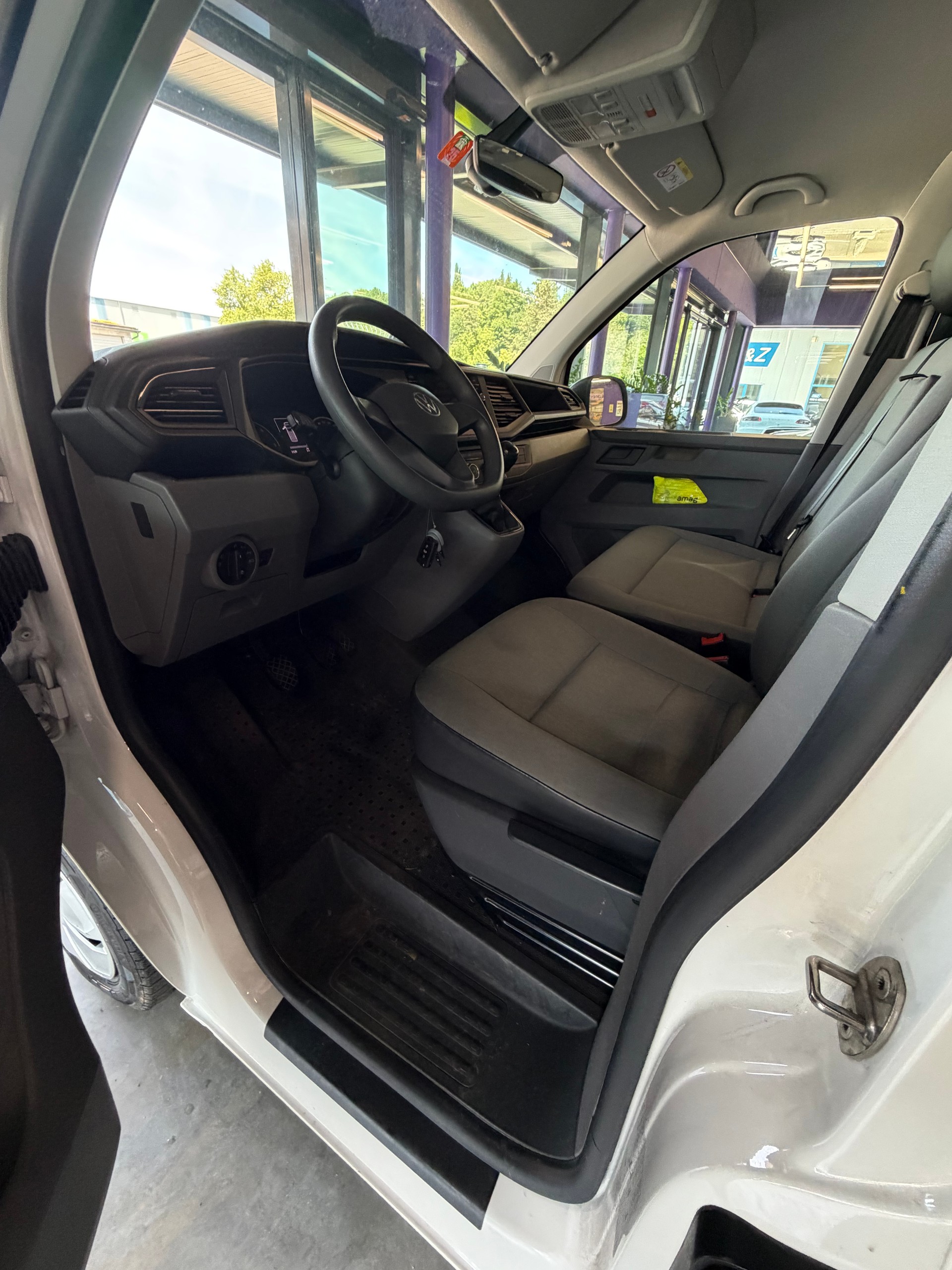 VW T6.1 2.0 TDI-image-14