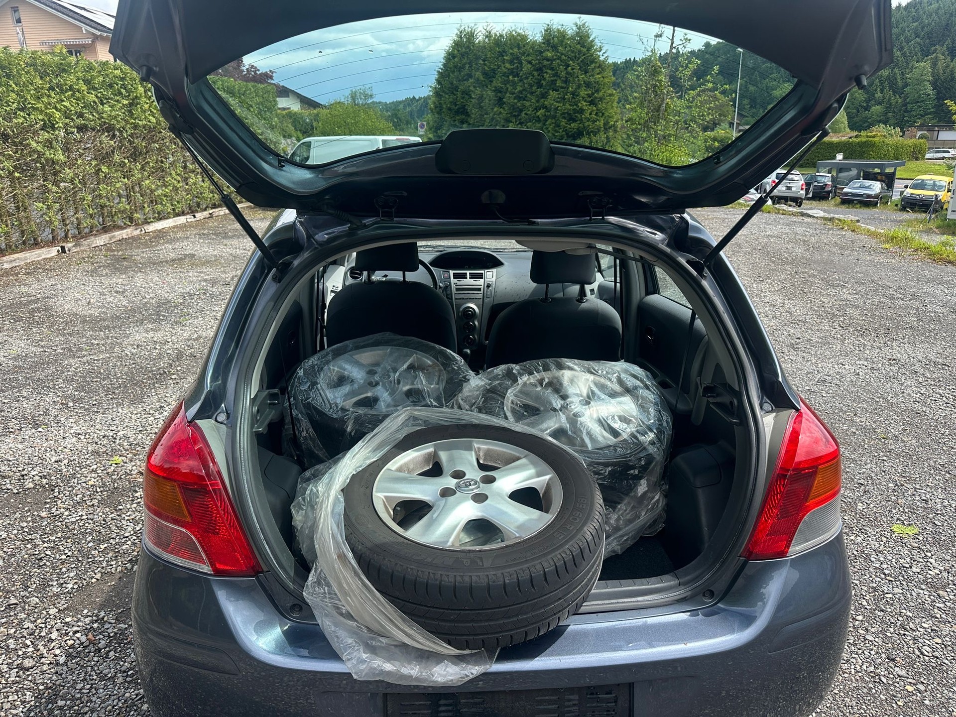 TOYOTA Yaris 1.33 Linea Sol Multimode-image-11