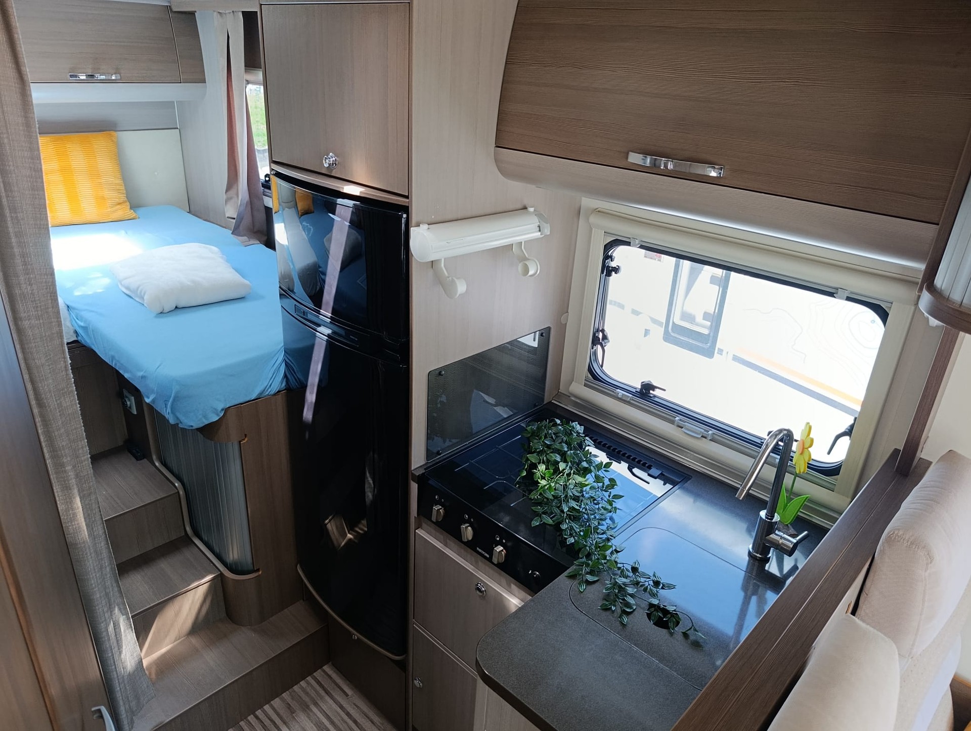 ADRIA Sonic I 600SL ***Die Königsklasse“ im Kompaktformat***Multimedia * Rückfahrkamera *TV Bildschirm * Fahrerhausverdunklung*-image-12