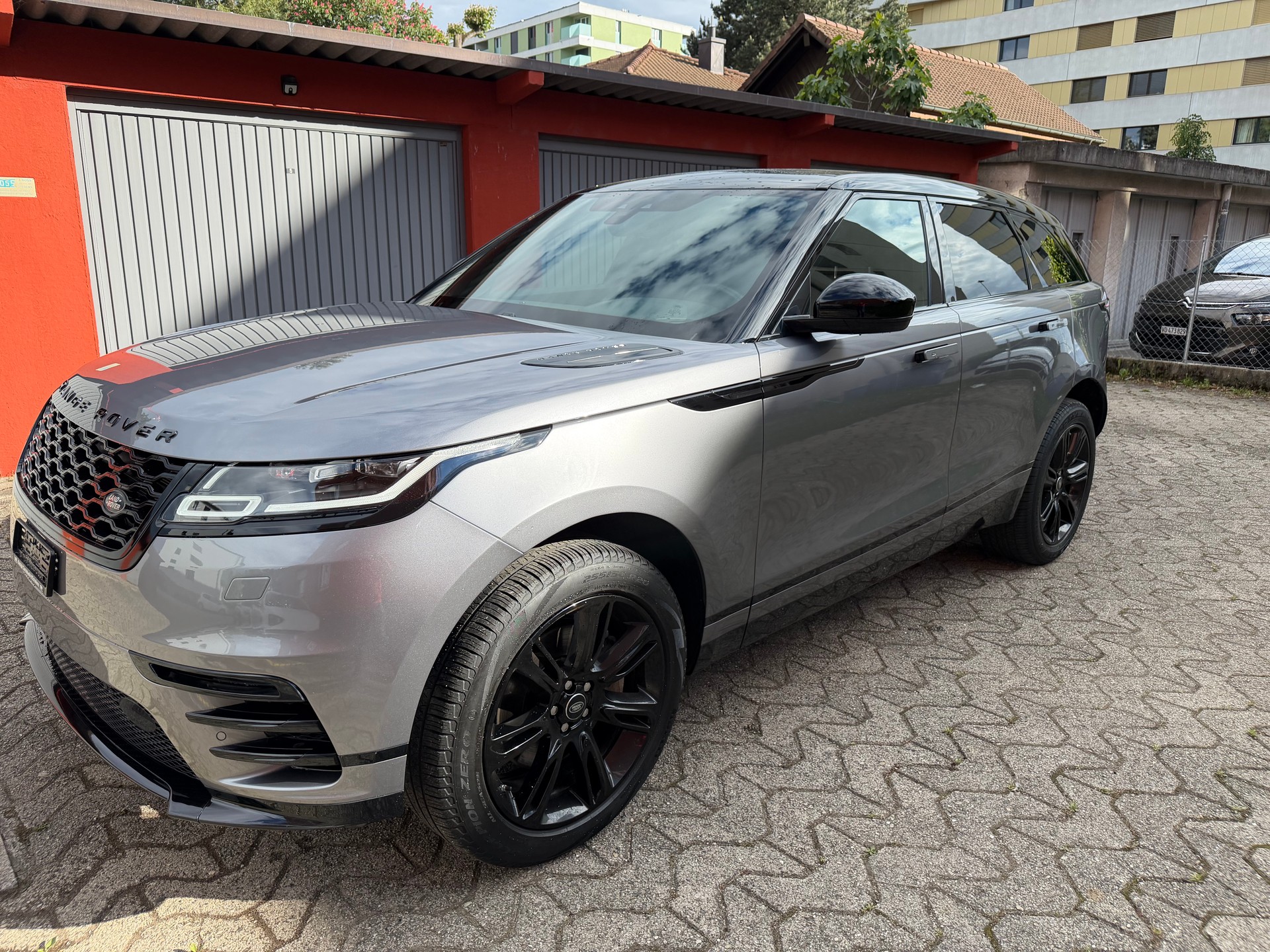 LAND ROVER 2.0 T 300 S-image-2