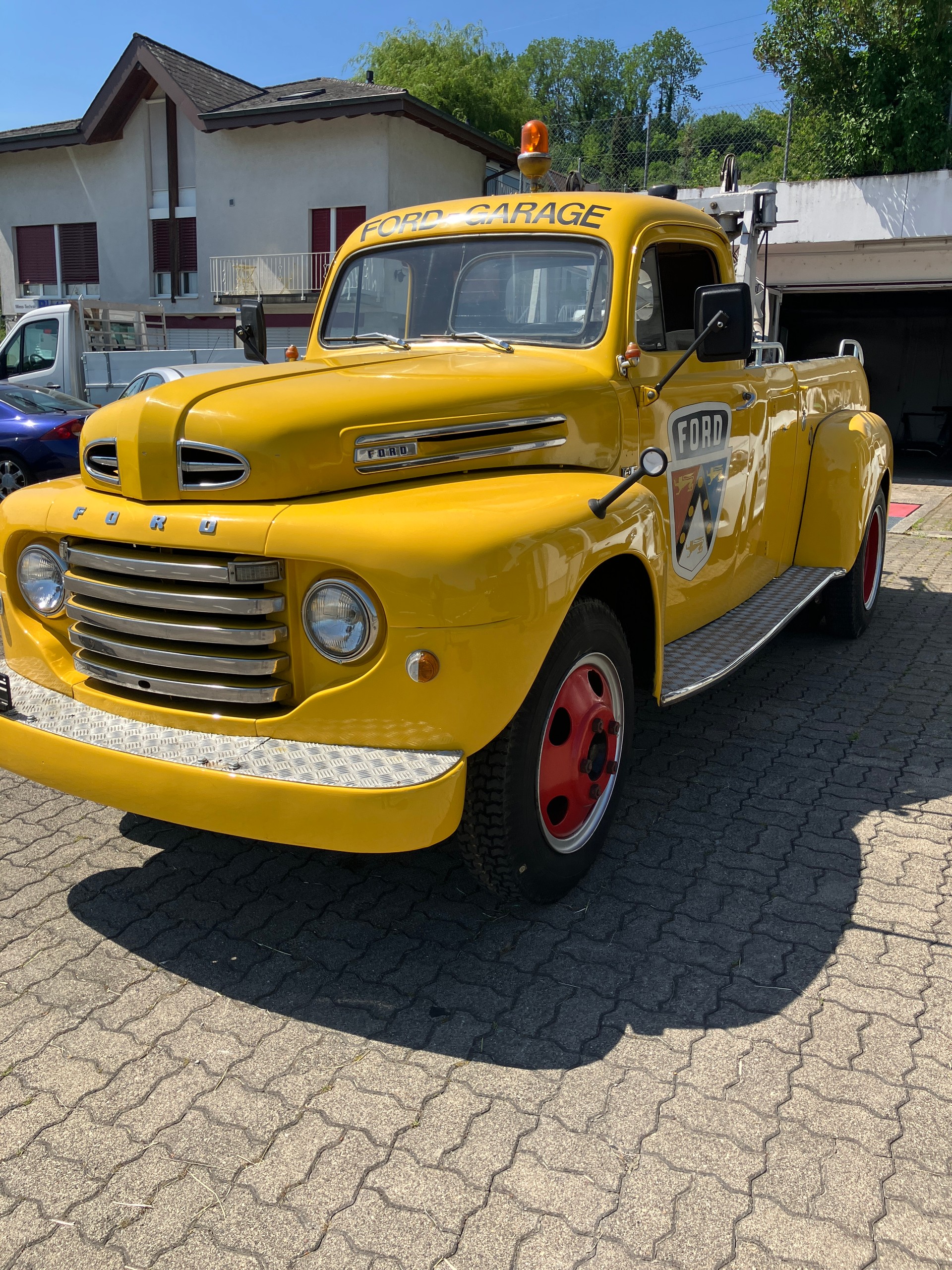 FORD F6 Kranwagen