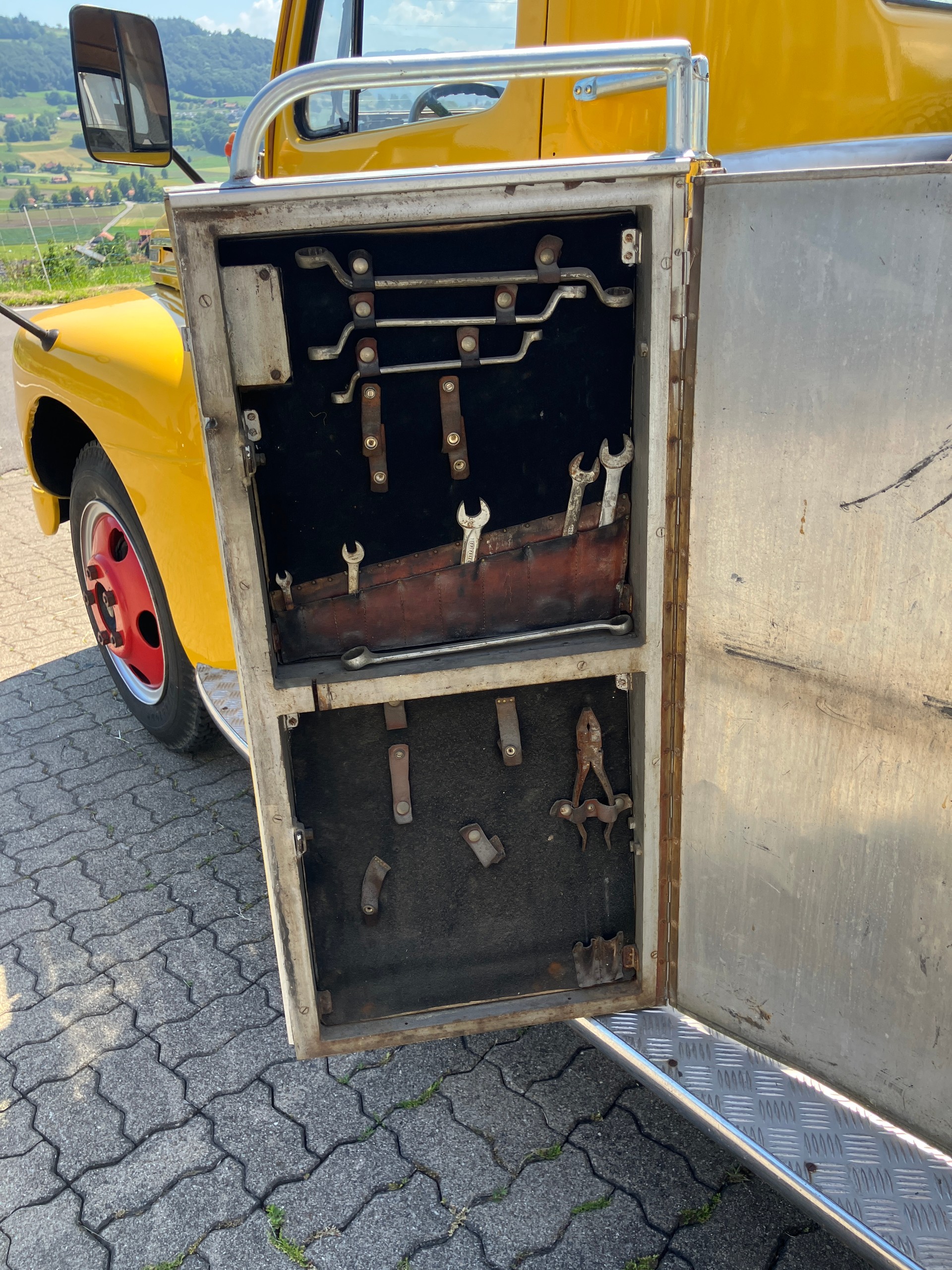 FORD F6 Kranwagen-image-5