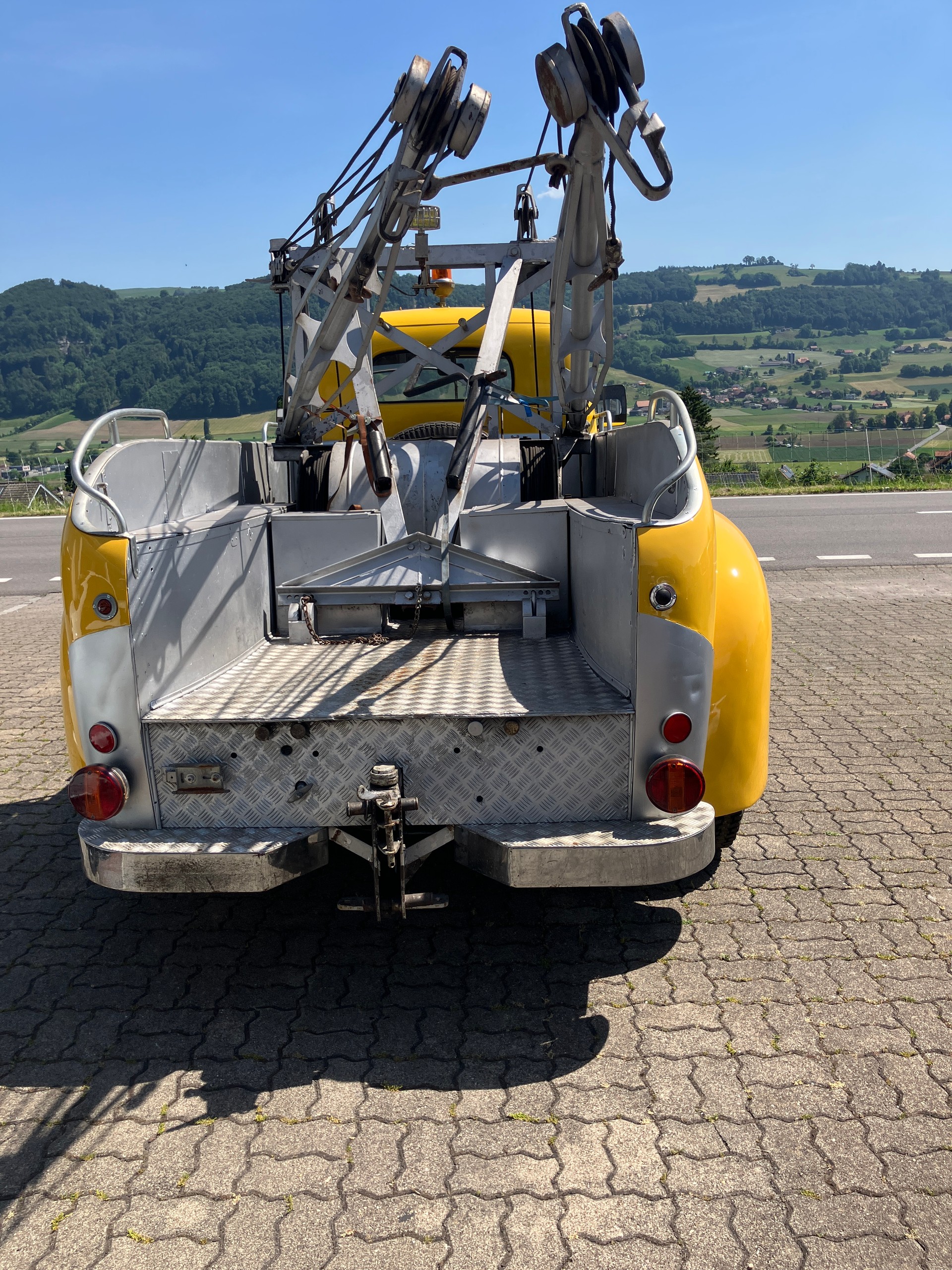 FORD F6 Kranwagen-image-3