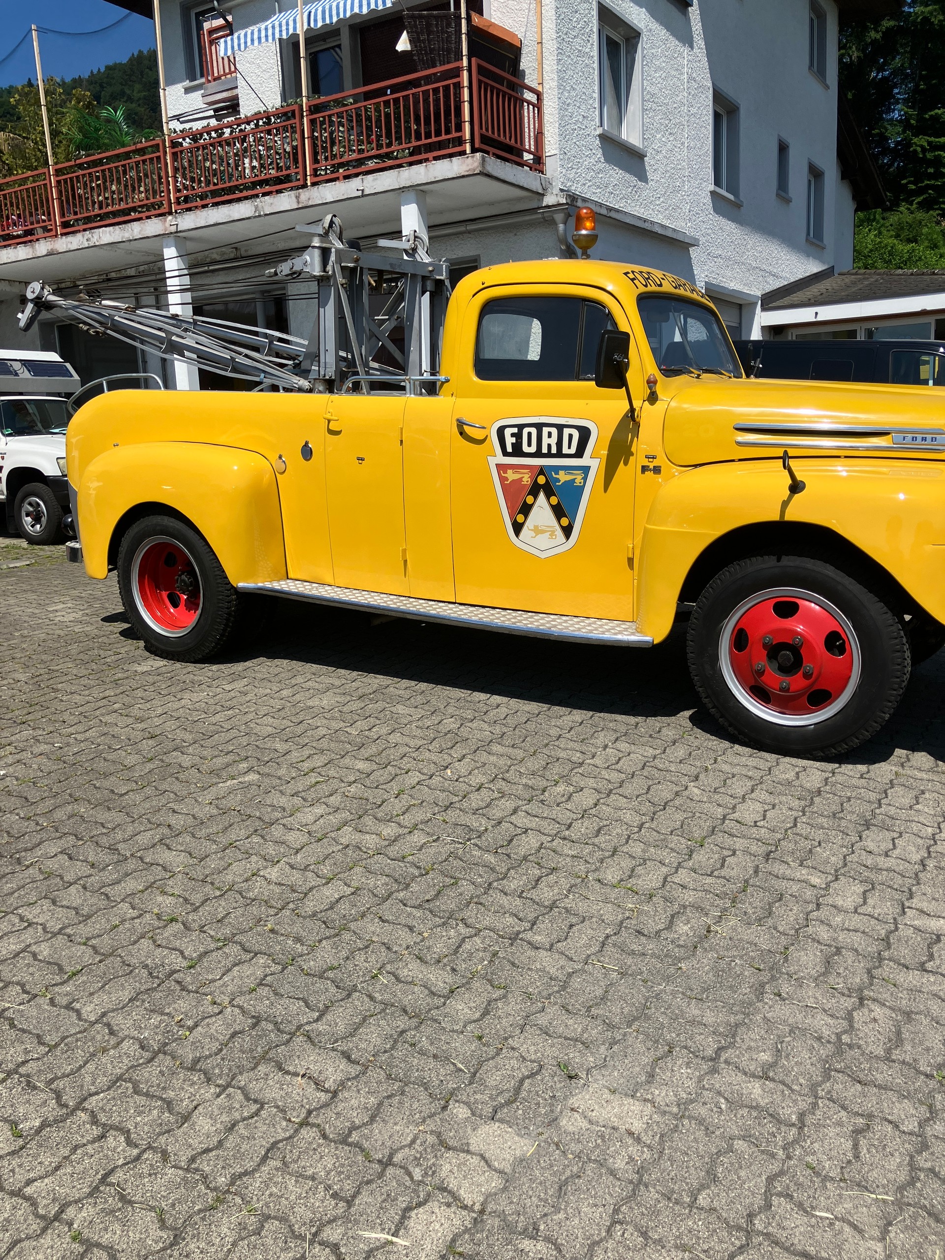 FORD F6 Kranwagen-image-2