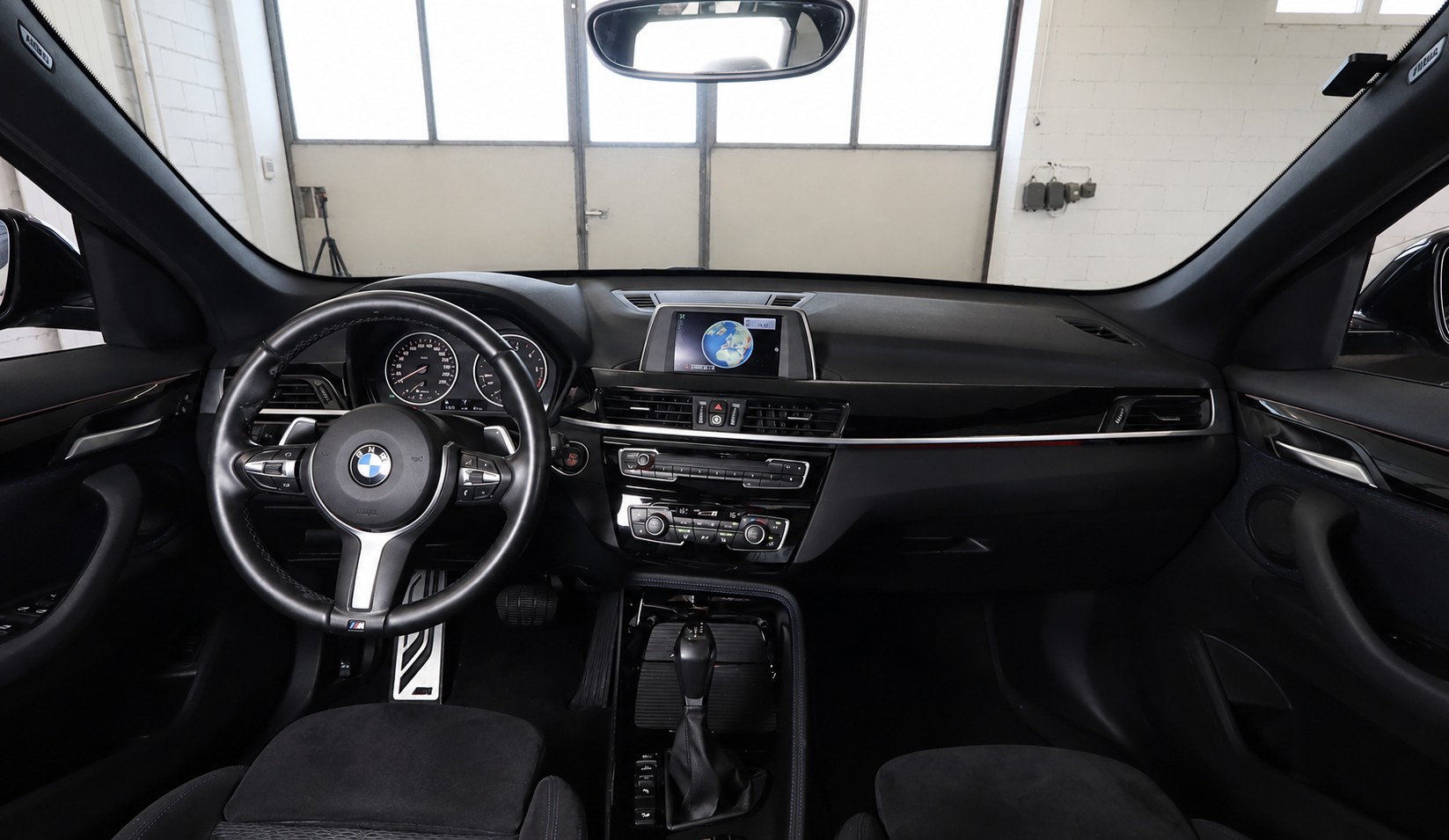 BMW X1 25d xDrive SAG-image-5