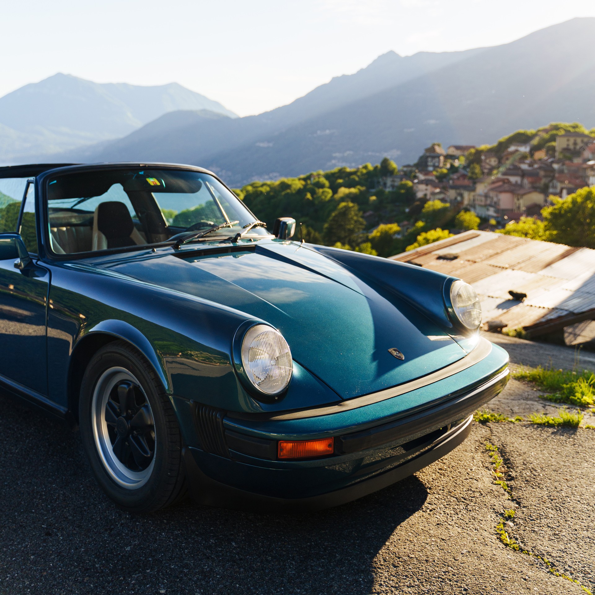 PORSCHE 911 SC Targa-image-4