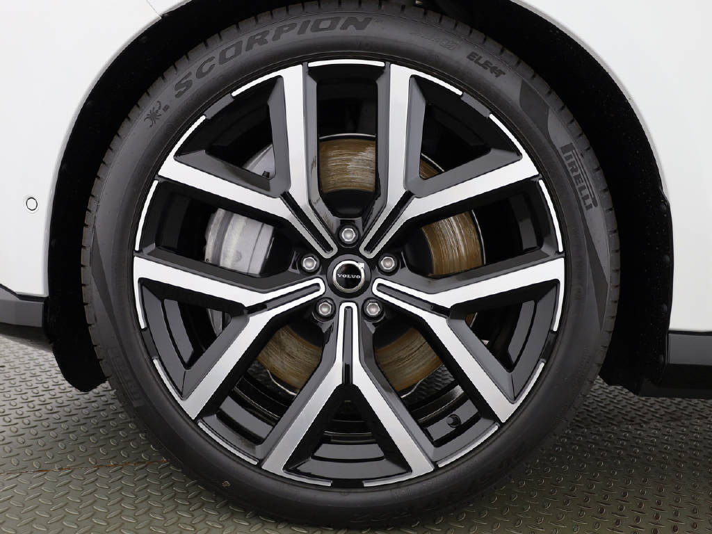 VOLVO EX 90 Twin Ultra AWD / 800V-image-2
