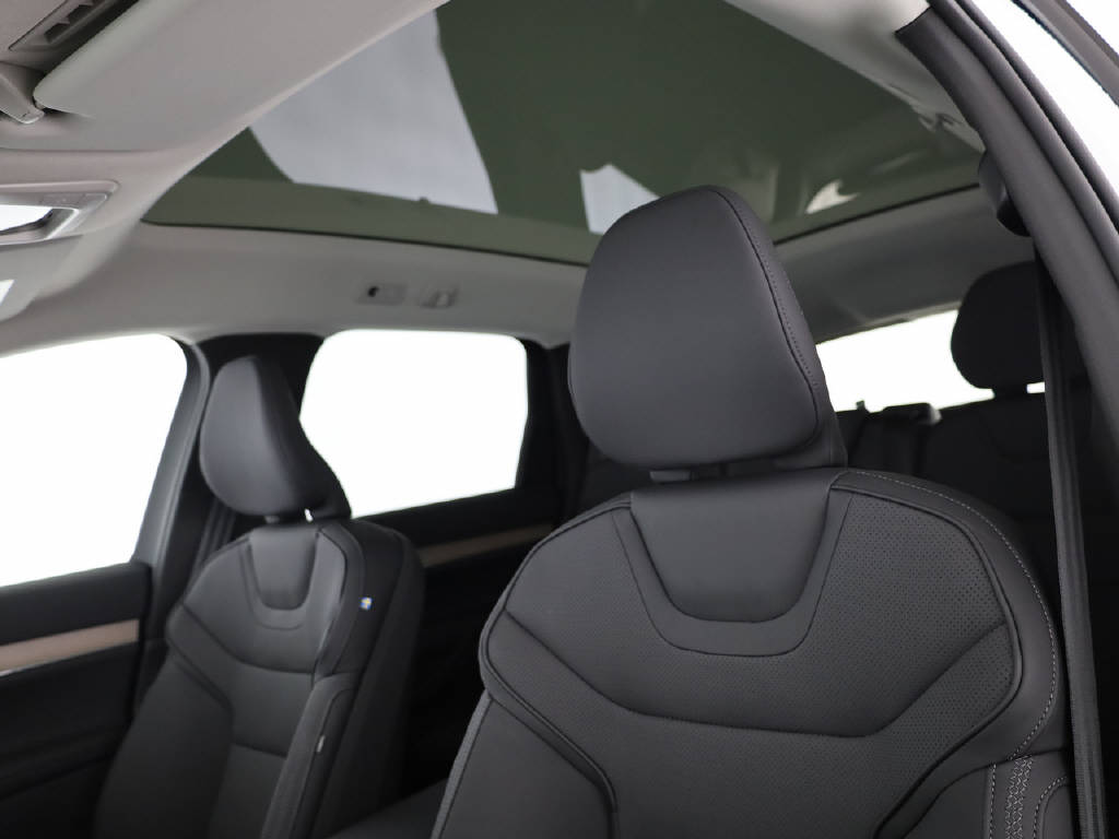 VOLVO EX 90 Twin Ultra AWD / 800V-image-4