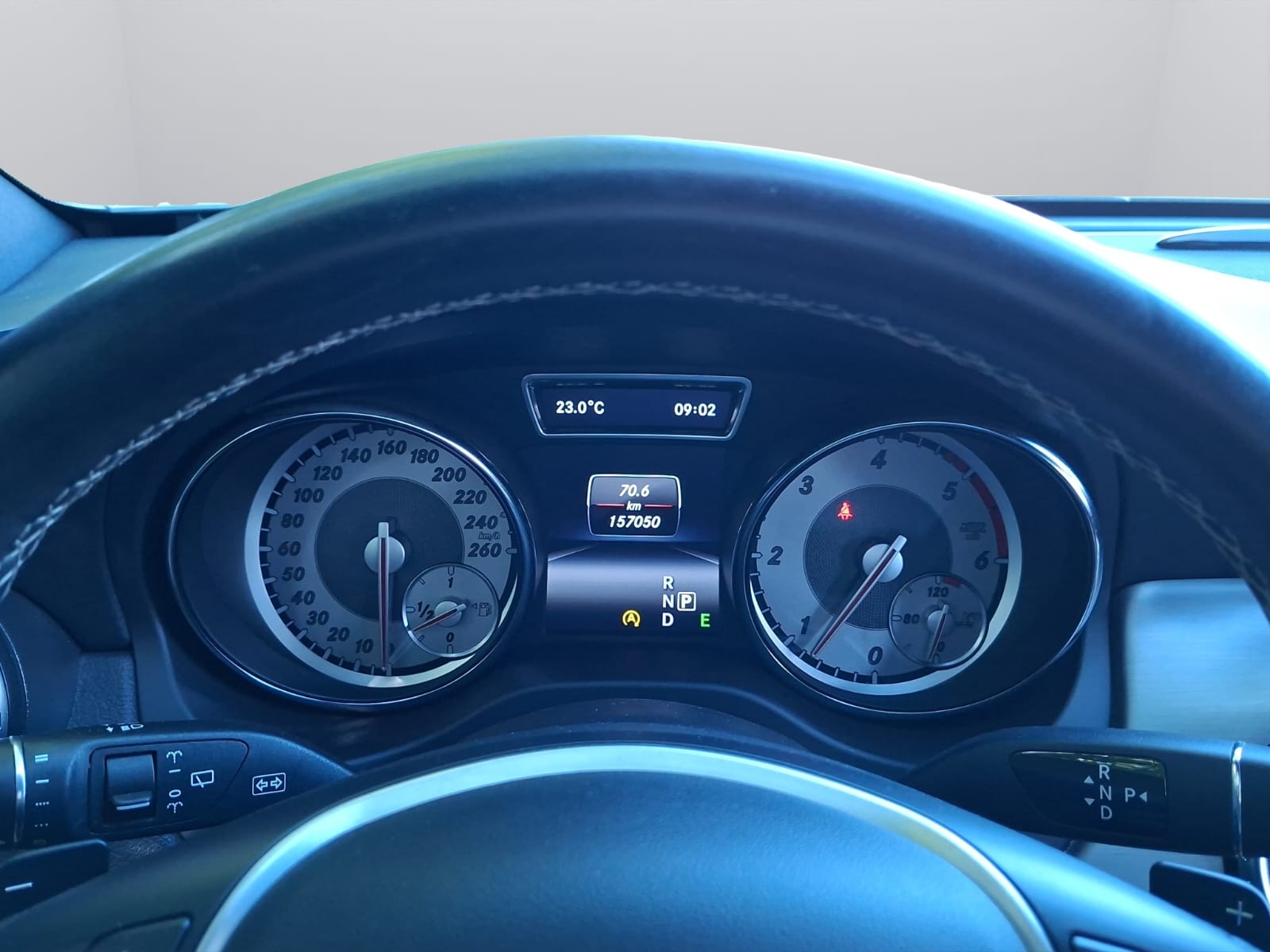 MERCEDES-BENZ GLA 200 CDI 4Matic 7G-DCT-image-17