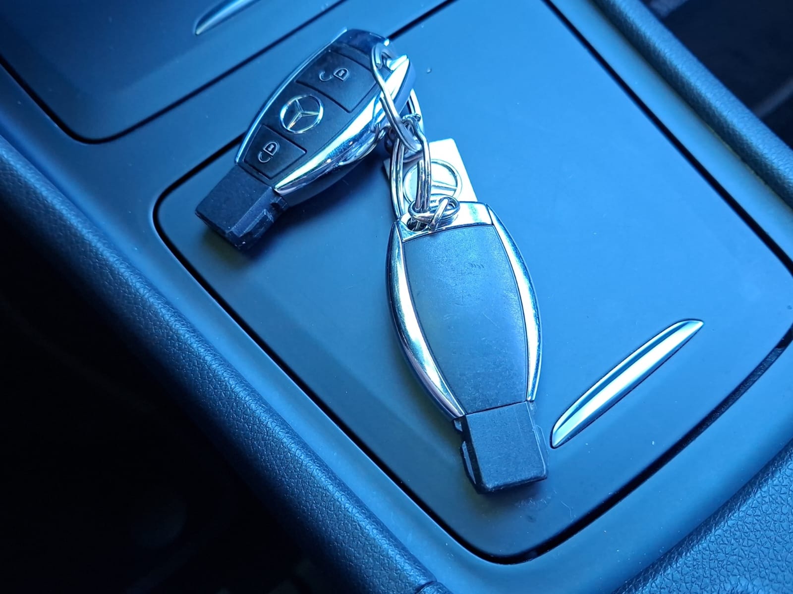MERCEDES-BENZ GLA 200 CDI 4Matic 7G-DCT-image-18