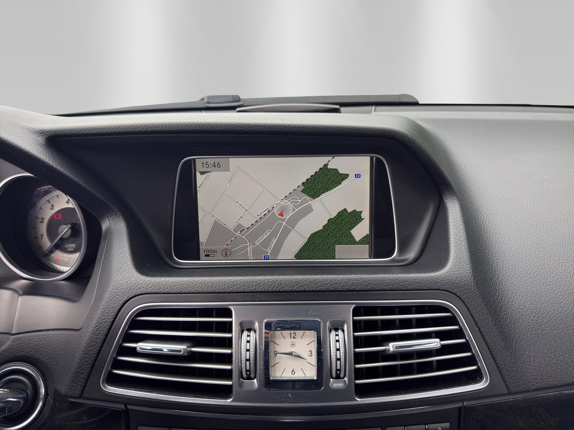 MERCEDES-BENZ E 350 7G-Tronic-image-12