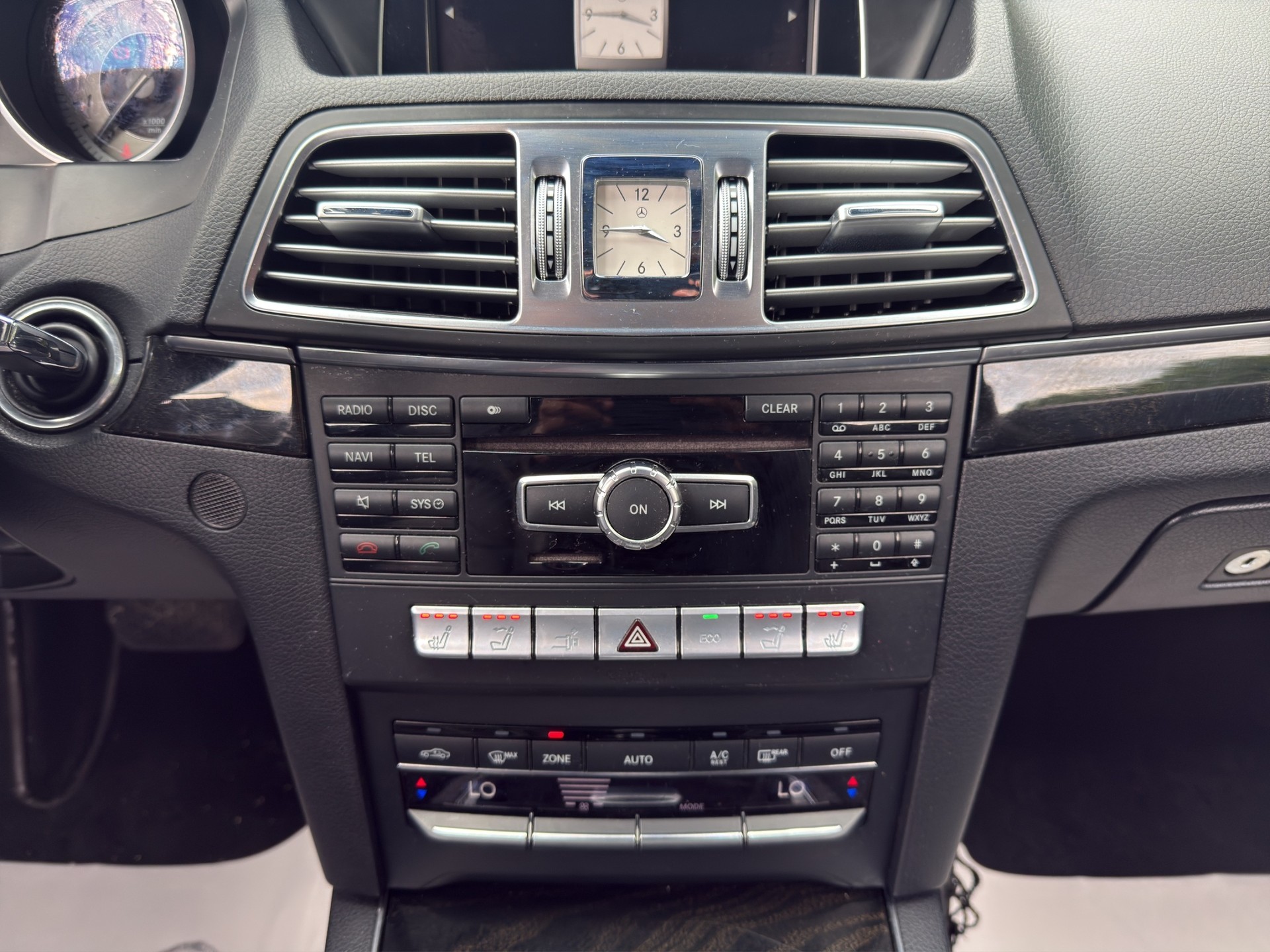 MERCEDES-BENZ E 350 7G-Tronic-image-11