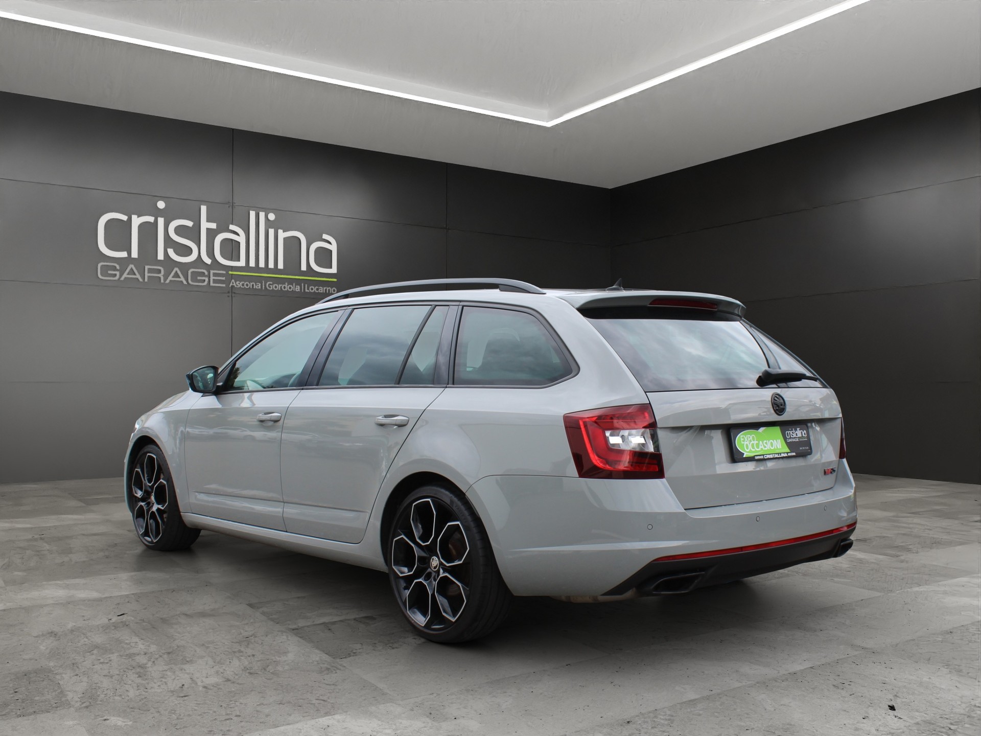 SKODA Octavia Combi 2.0 TDI 184 RS 4x4 DSG-image-2
