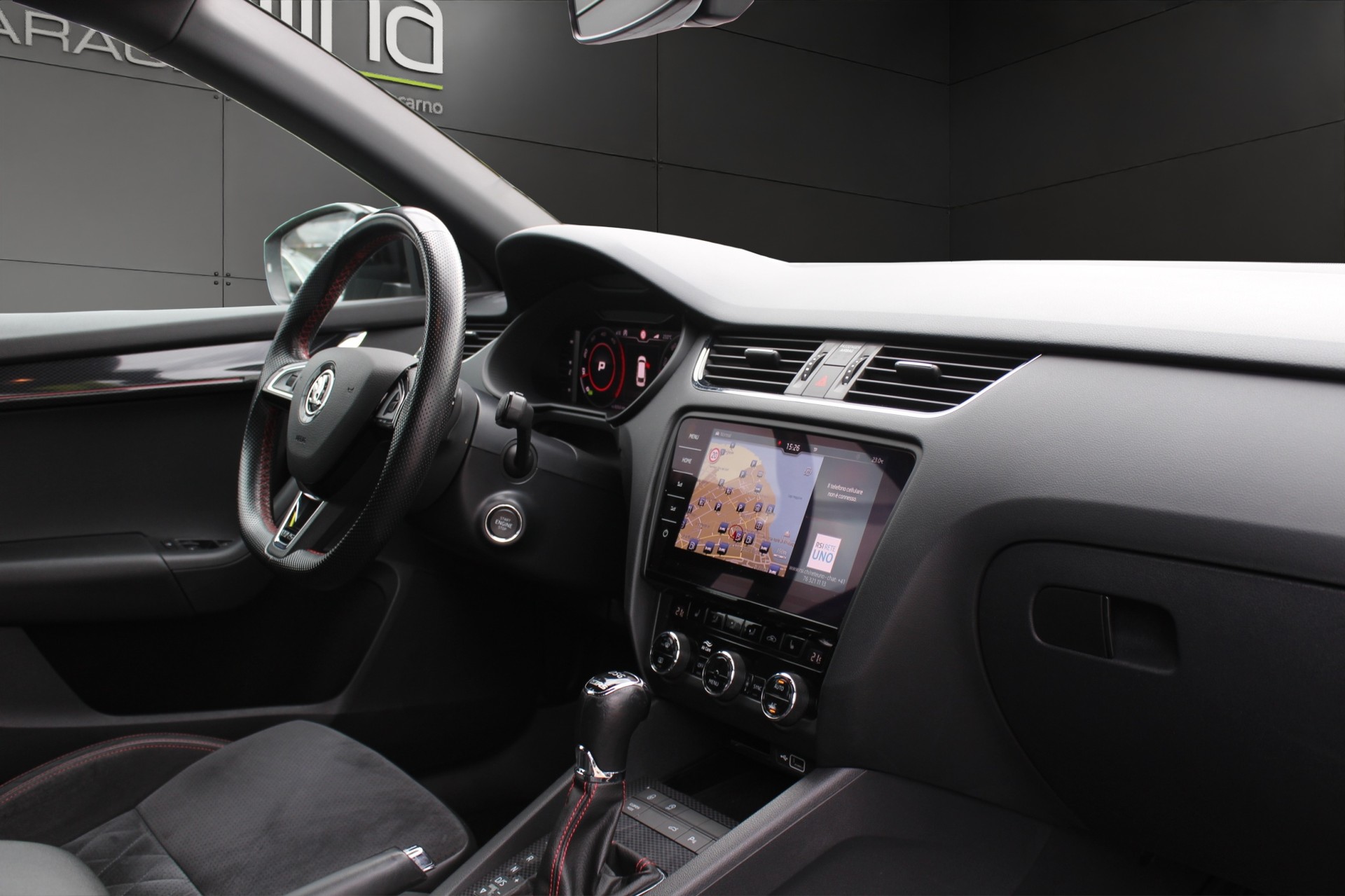 SKODA Octavia Combi 2.0 TDI 184 RS 4x4 DSG-image-8