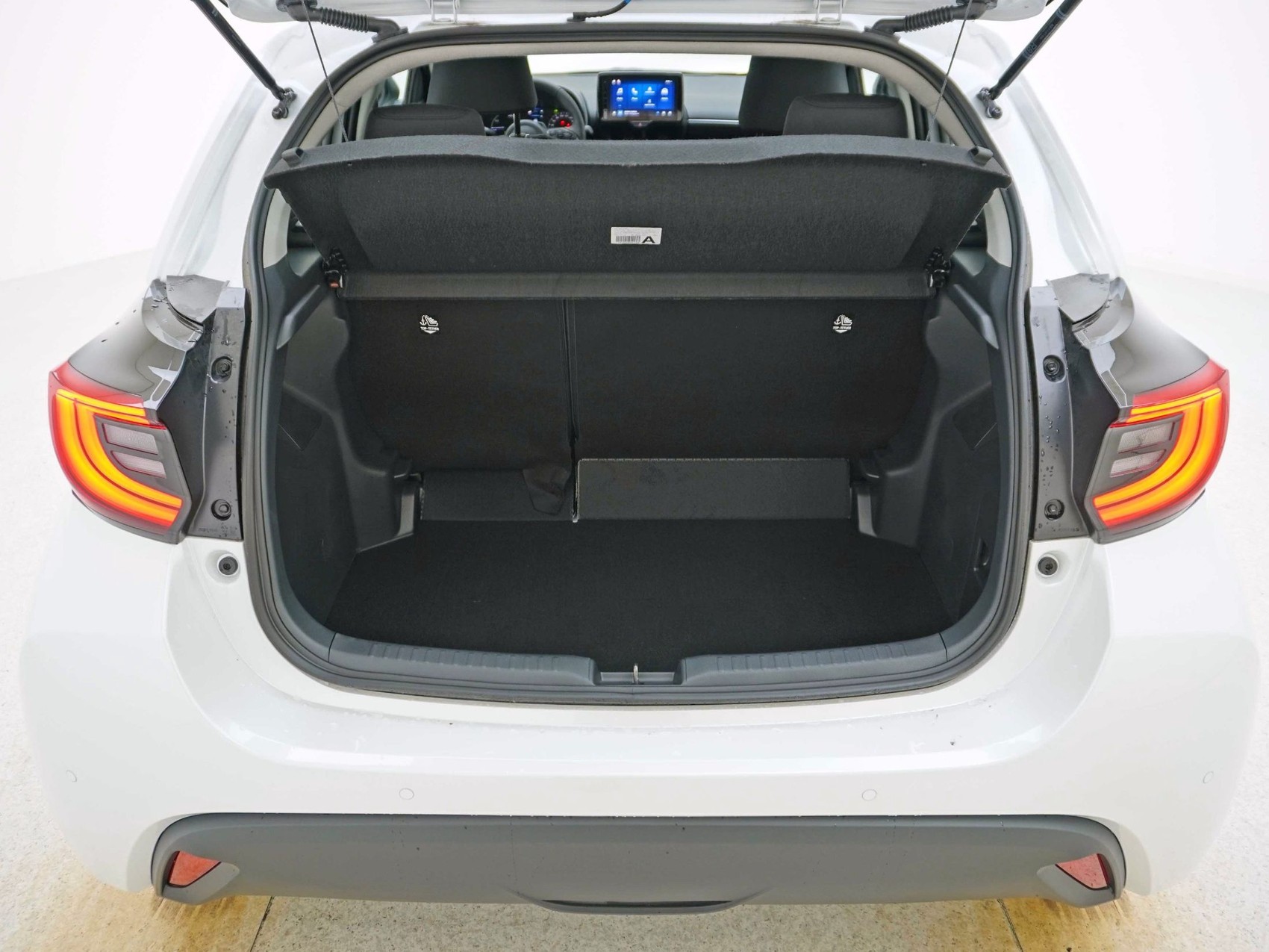 MAZDA 2 1.5 Hybrid Exclusive-Line-image-16