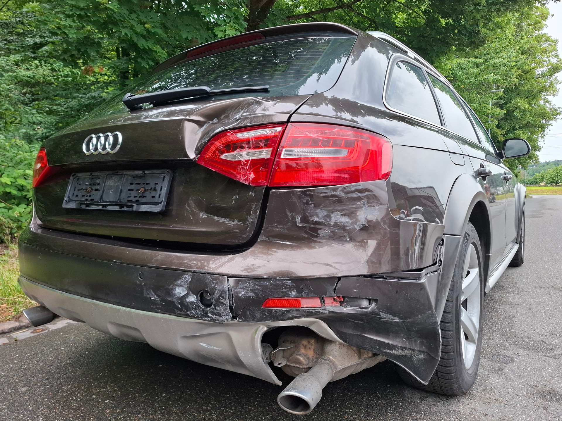 AUDI A4 allroad 3.0 TDI quattro S-tronic-image-17