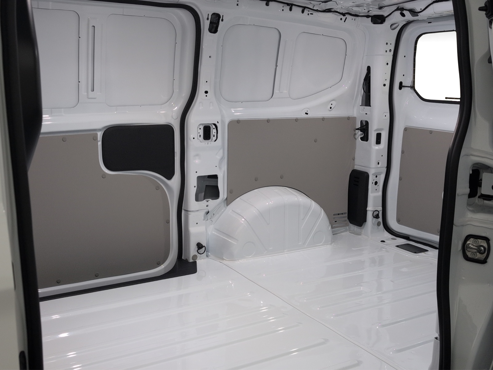 VW Transporter 2.0 TDI Automat-image-7