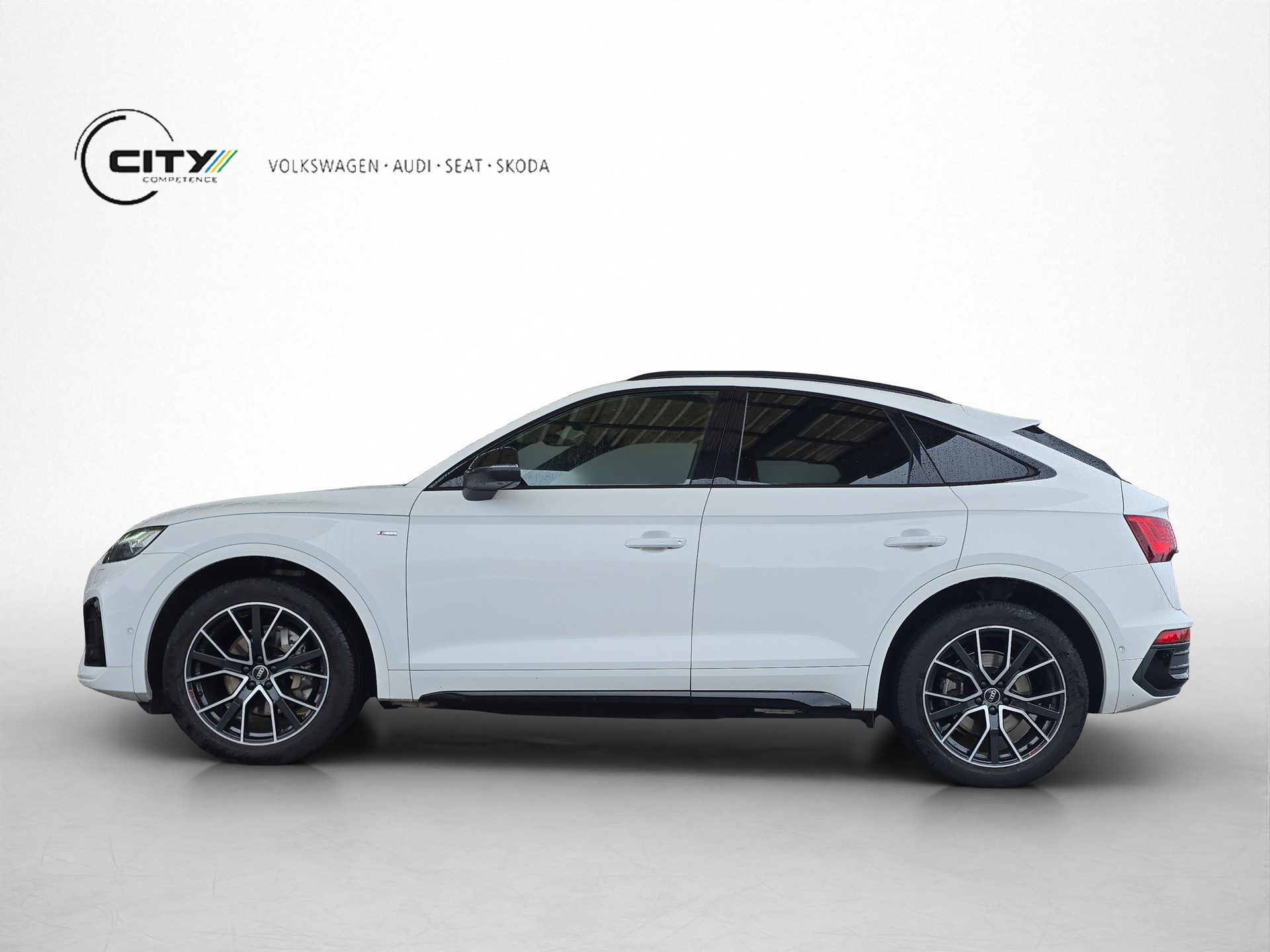AUDI Q5 Sportback 2.0 45 TFSI S Line quattro S-Tronic-image-5