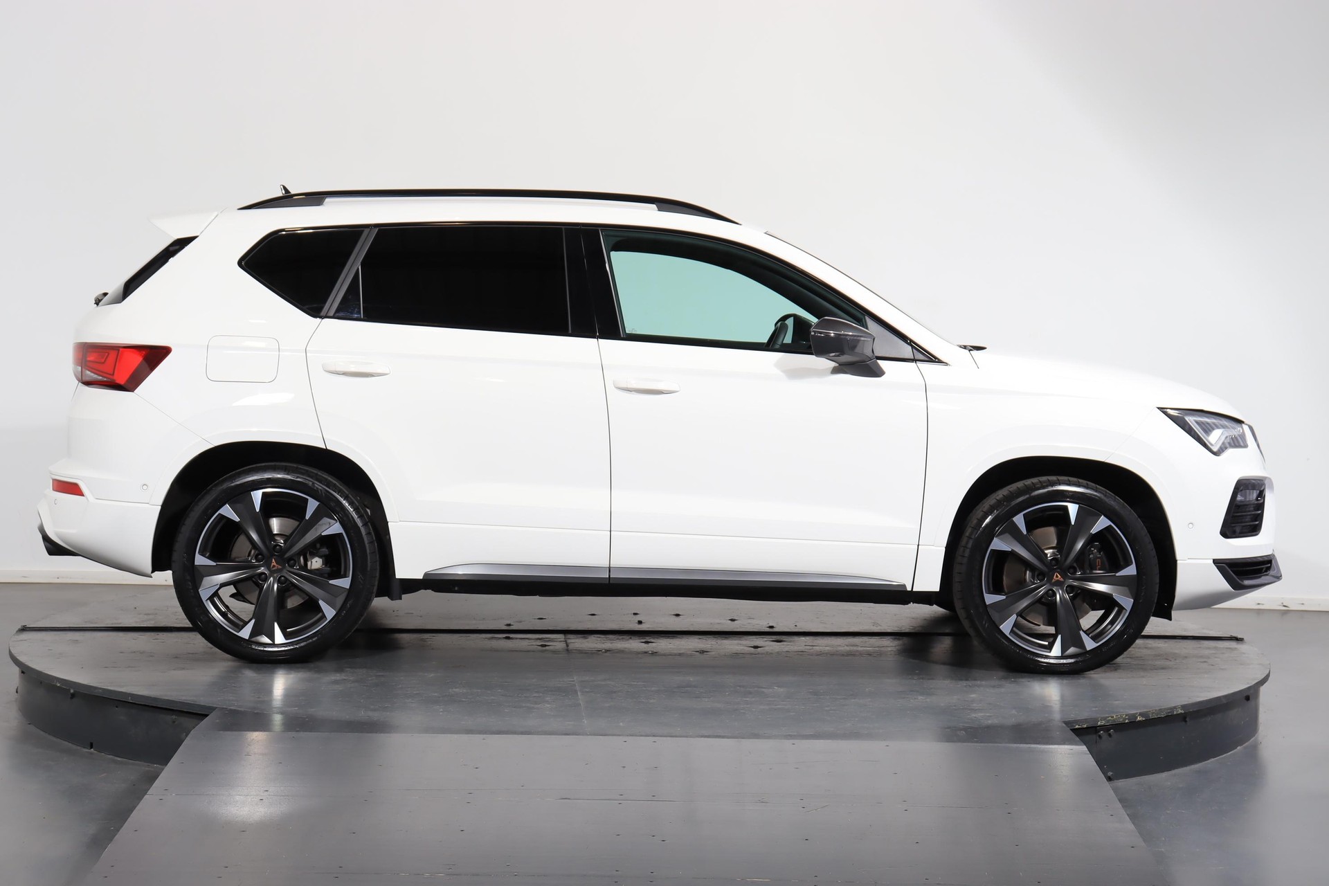 CUPRA Cupra Ateca 2.0 TSI 4Drive DSG-image-1