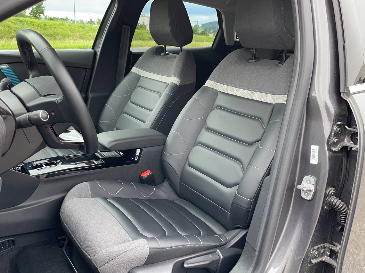 CITROEN e-C4 Shine-image-4