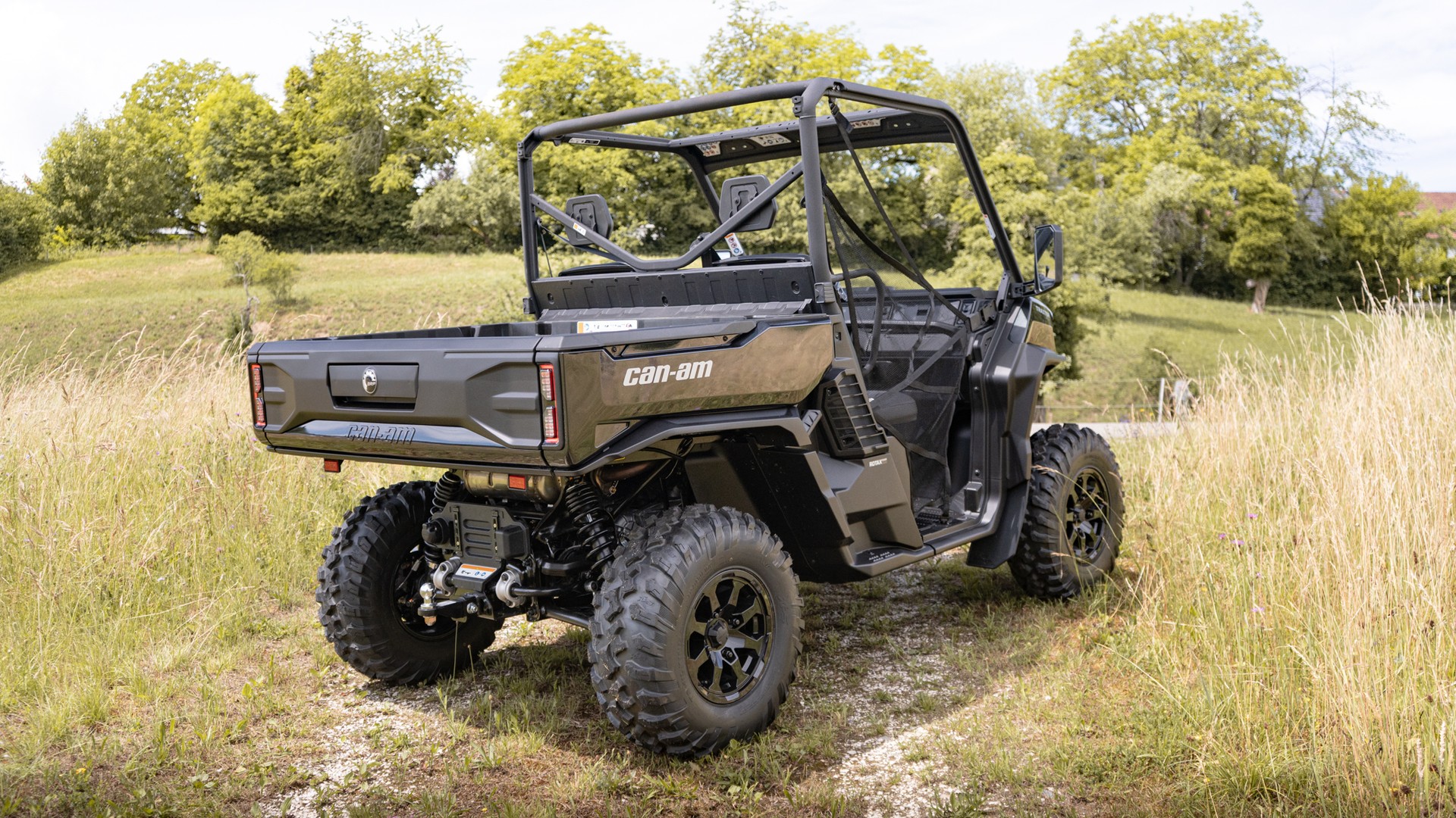 CAN-AM HD11 XU-showroom-element-2