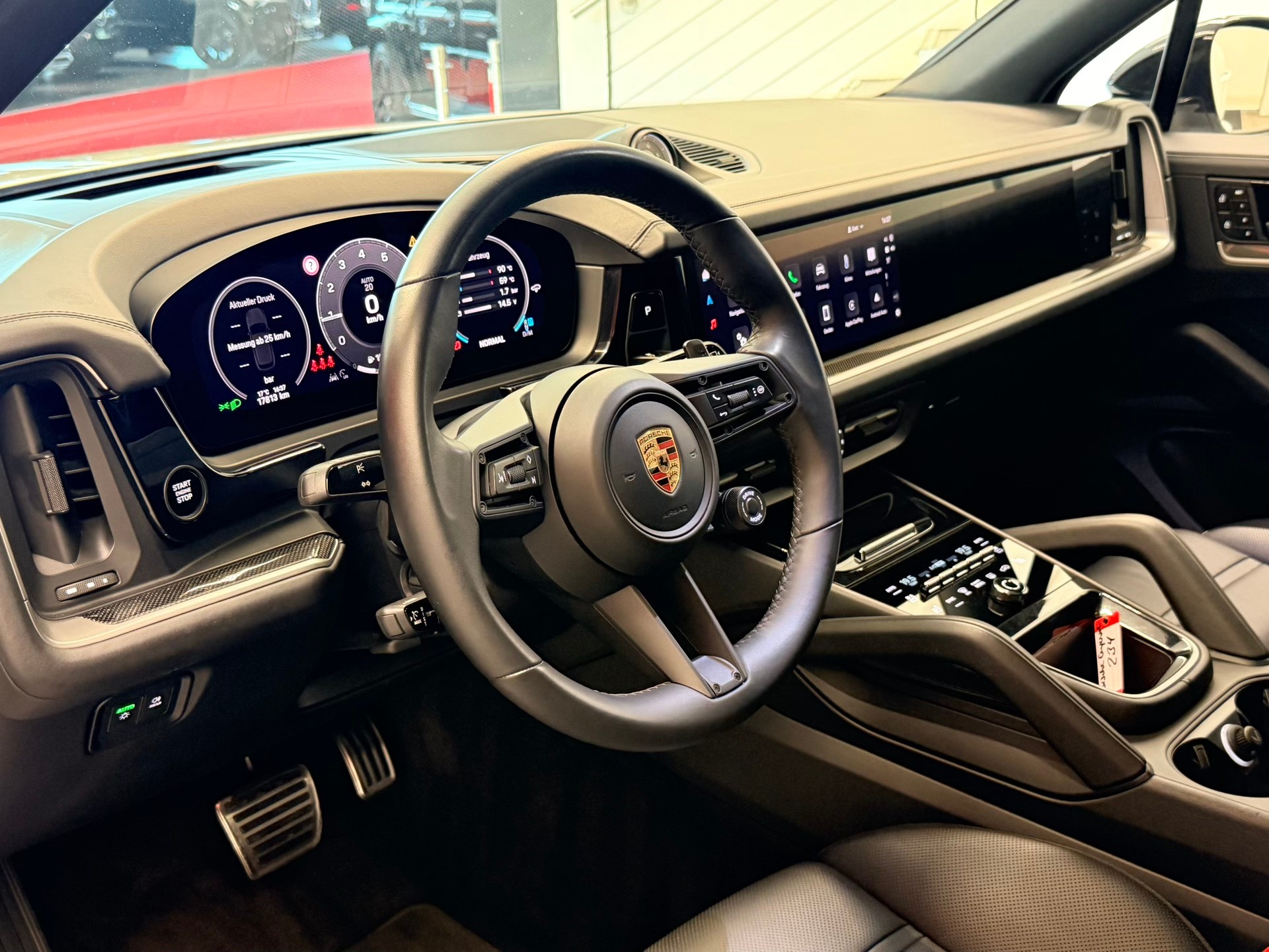 PORSCHE Cayenne S Tiptronic-image-12