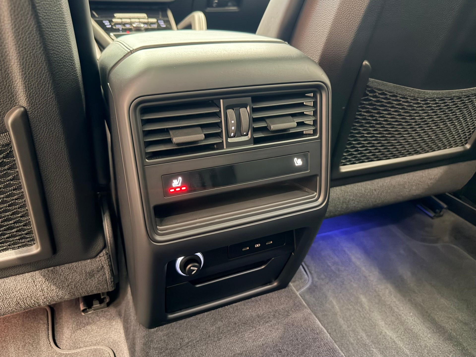 PORSCHE Cayenne S Tiptronic-image-20