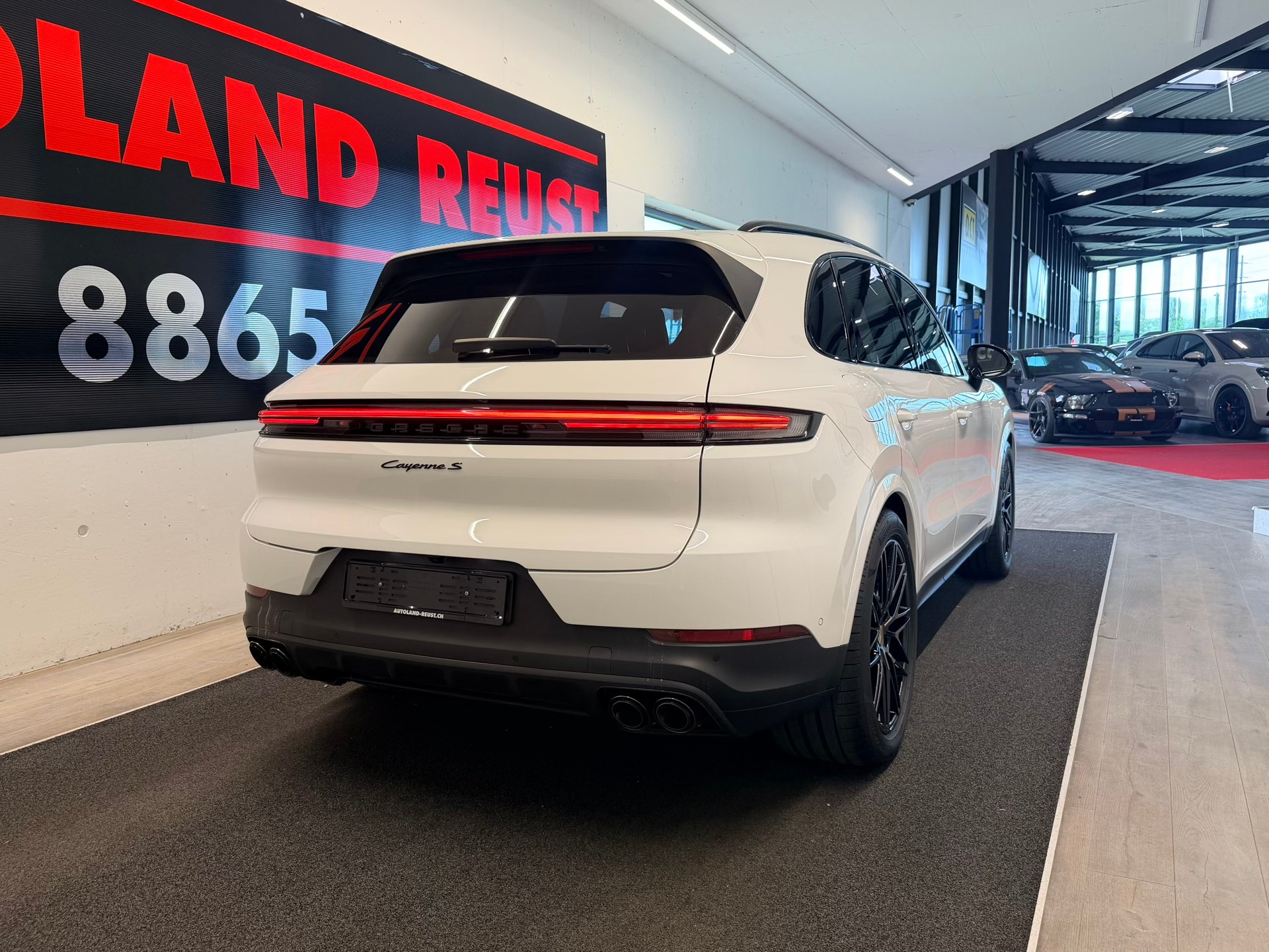 PORSCHE Cayenne S Tiptronic-image-7