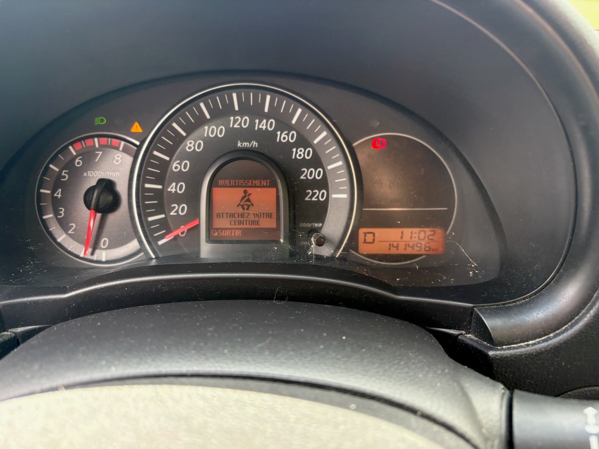 NISSAN Micra 1.2 DIG-S tekna CVT-image-9