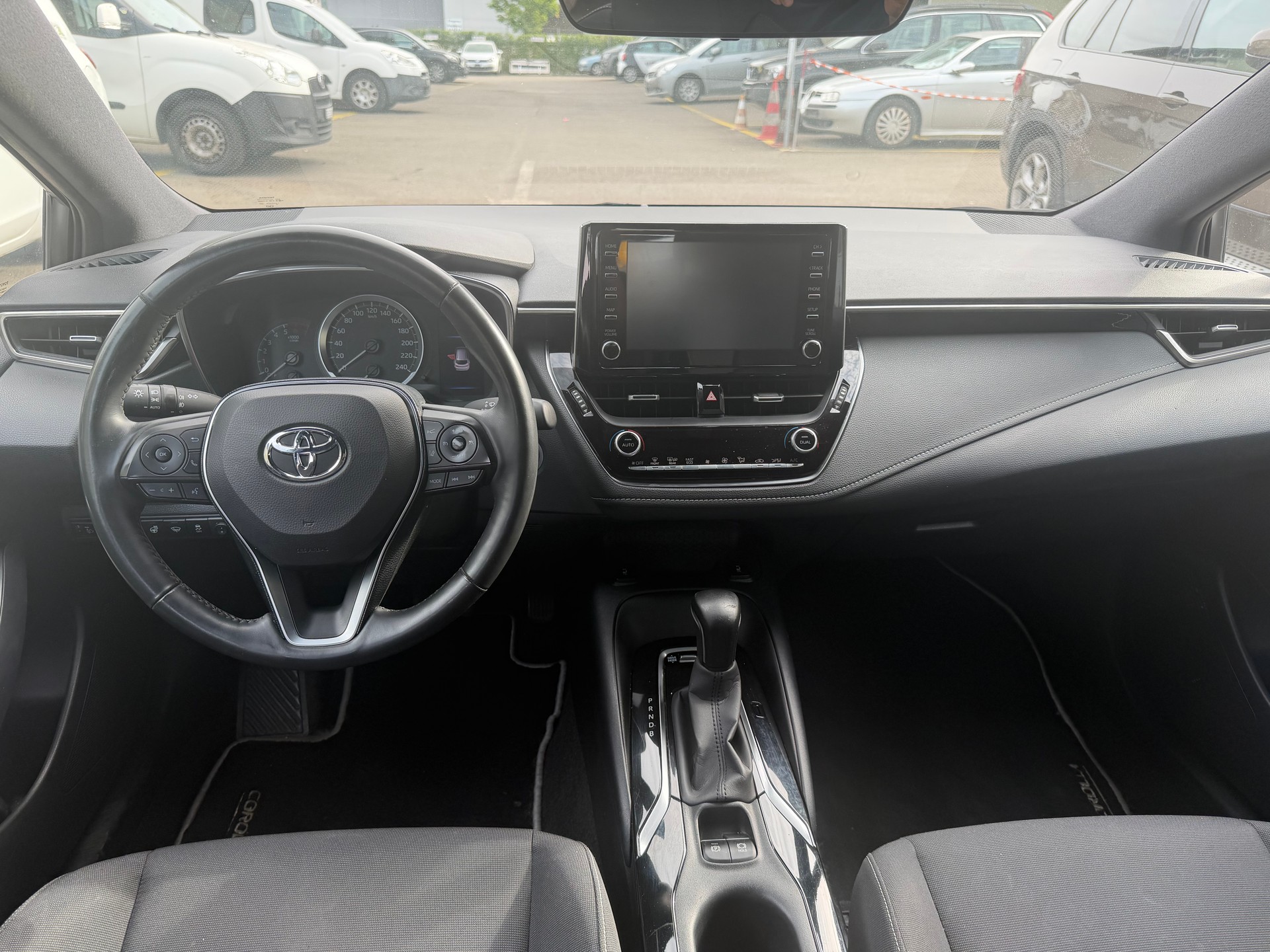 TOYOTA Corolla Touring Sports 1.8 HSD Comfort e-CVT-image-10