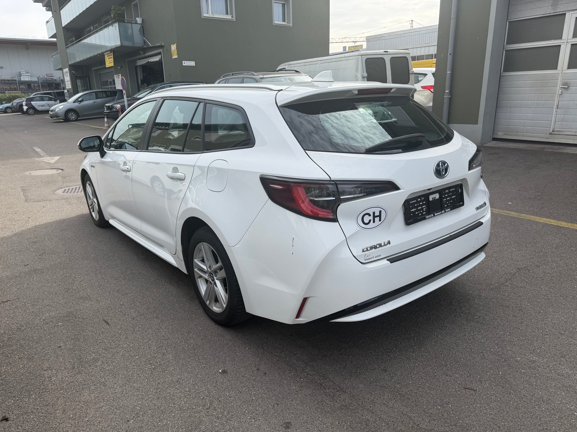 TOYOTA Corolla Touring Sports 1.8 HSD Comfort e-CVT-image-5